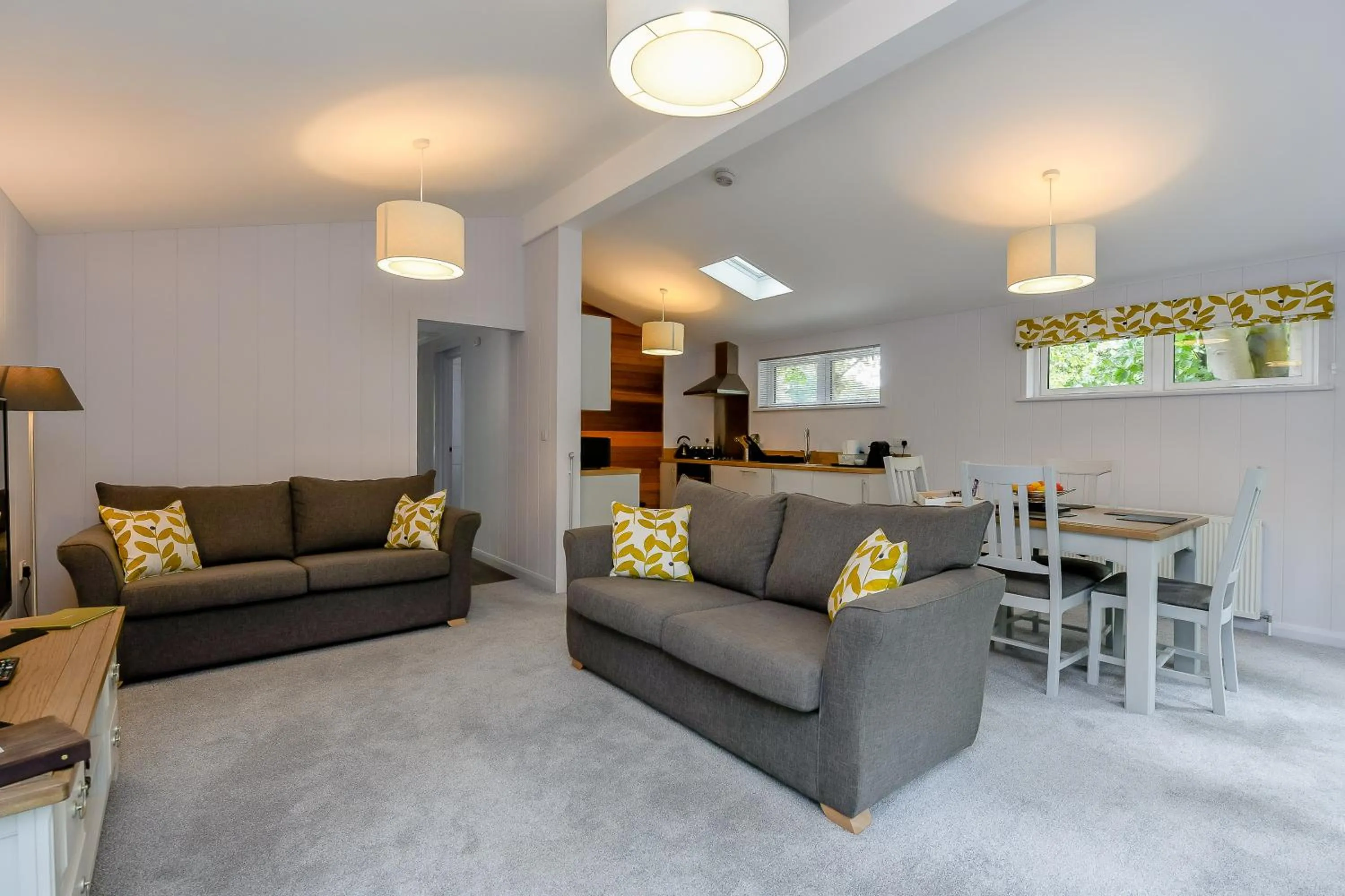 Kitchen or kitchenette in Woolverstone Marina and Lodge Park