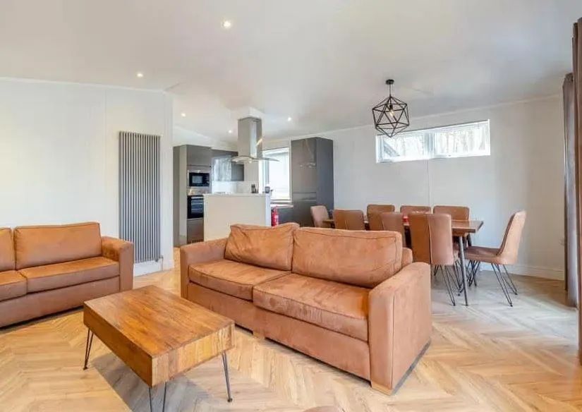 Kitchen or kitchenette in Woolverstone Marina and Lodge Park