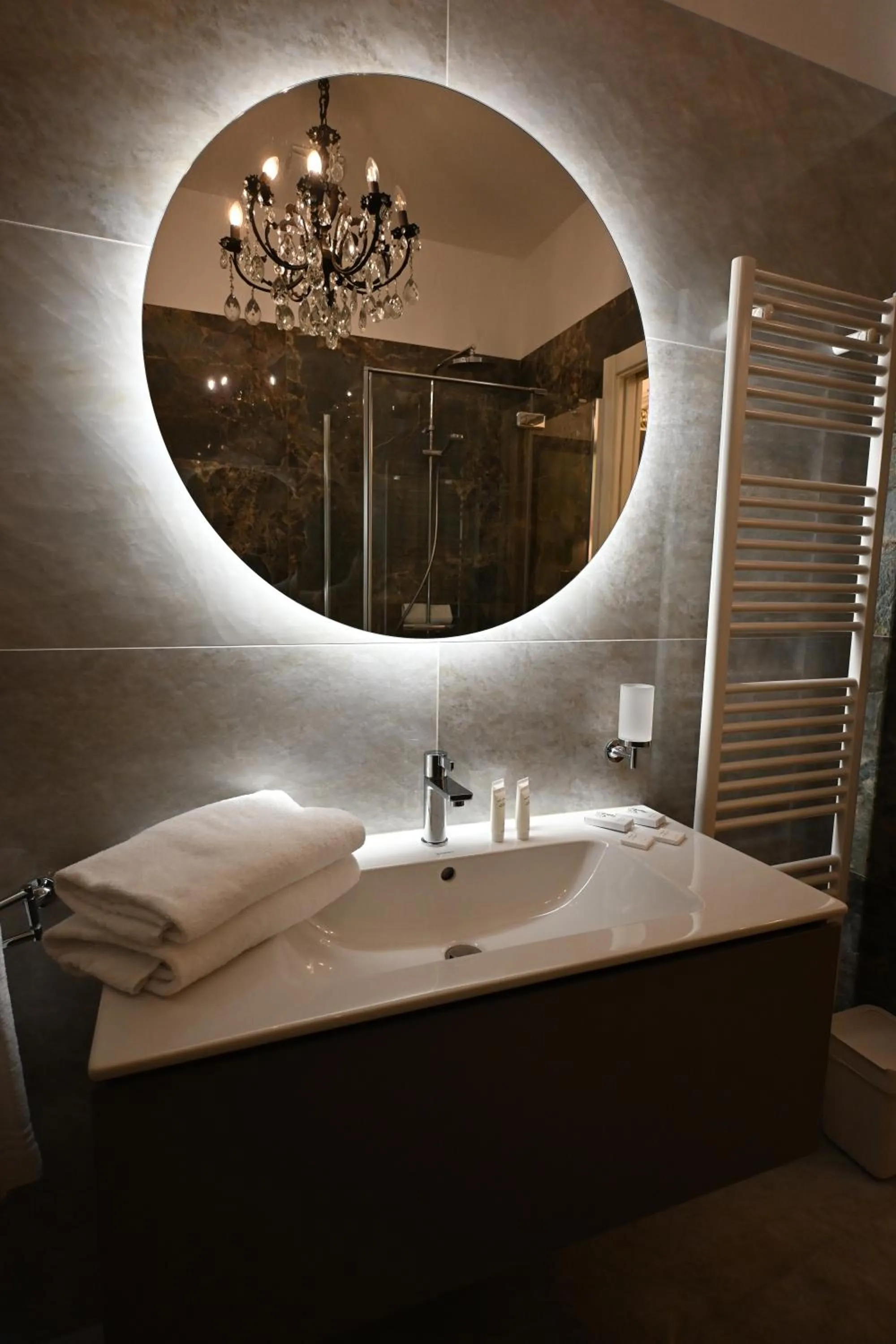 Restaurant/places to eat in Exclusive Aparthotel La Reunion