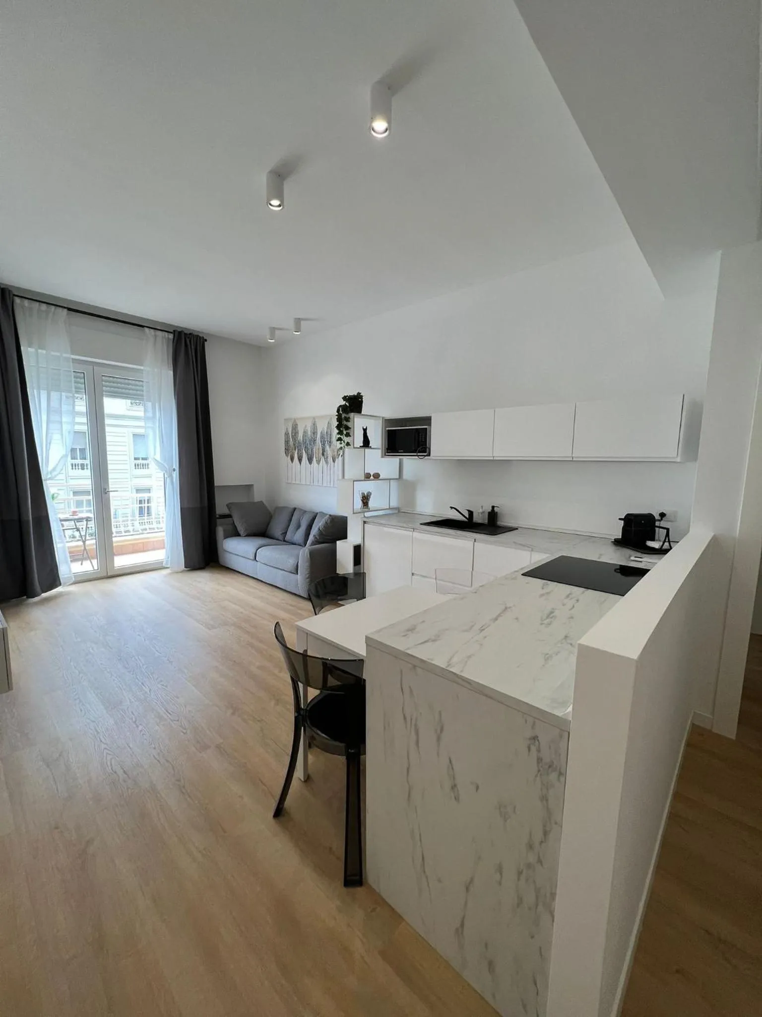 Blu Apartment