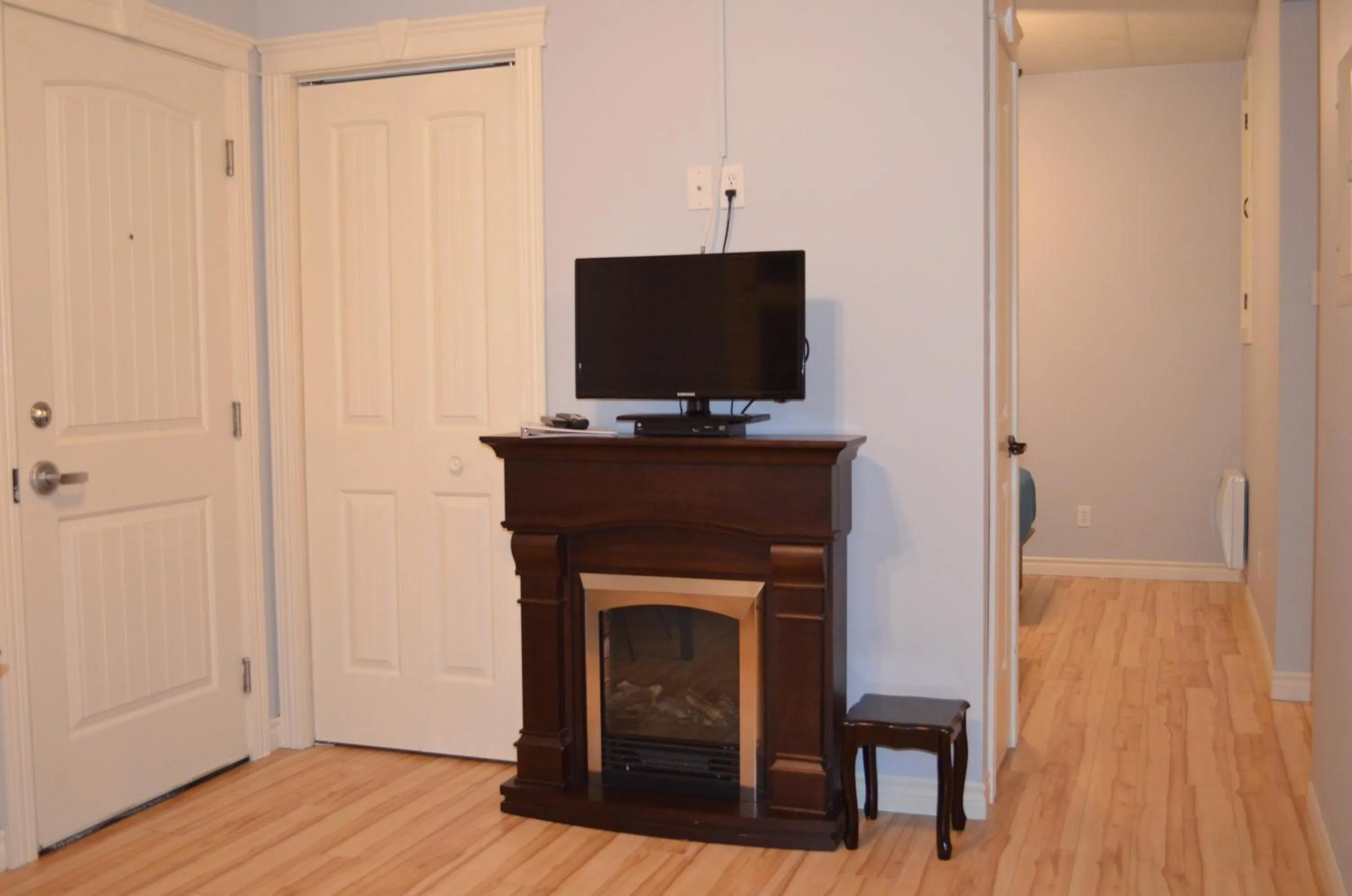 TV and multimedia in Le Citadin