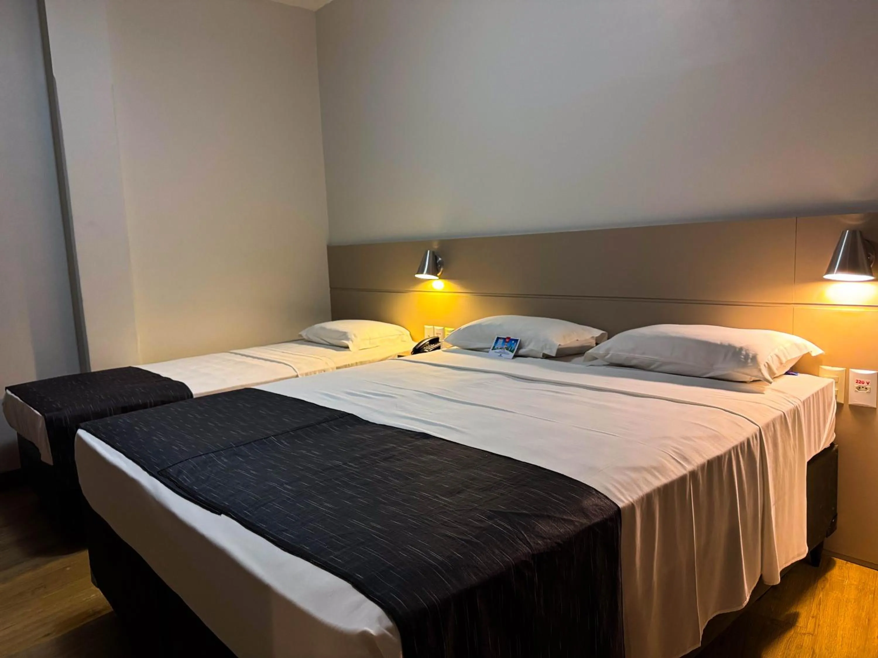 Bed in Hotel Valerim Itajaí / Navegantes