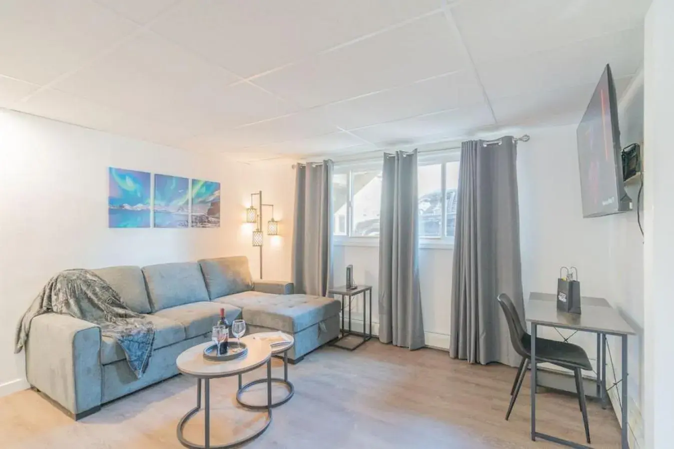 Executive Work Space With Modern Charm Executive Work Space With Modern Charm