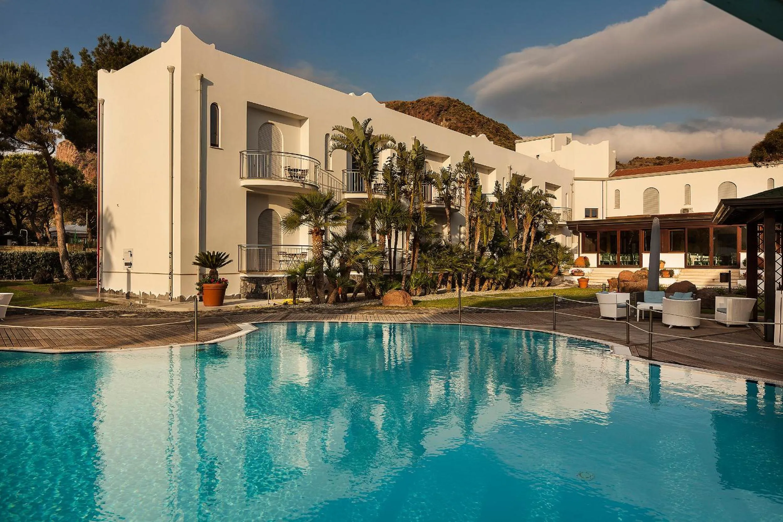 Property building in Hotel Orsa Maggiore