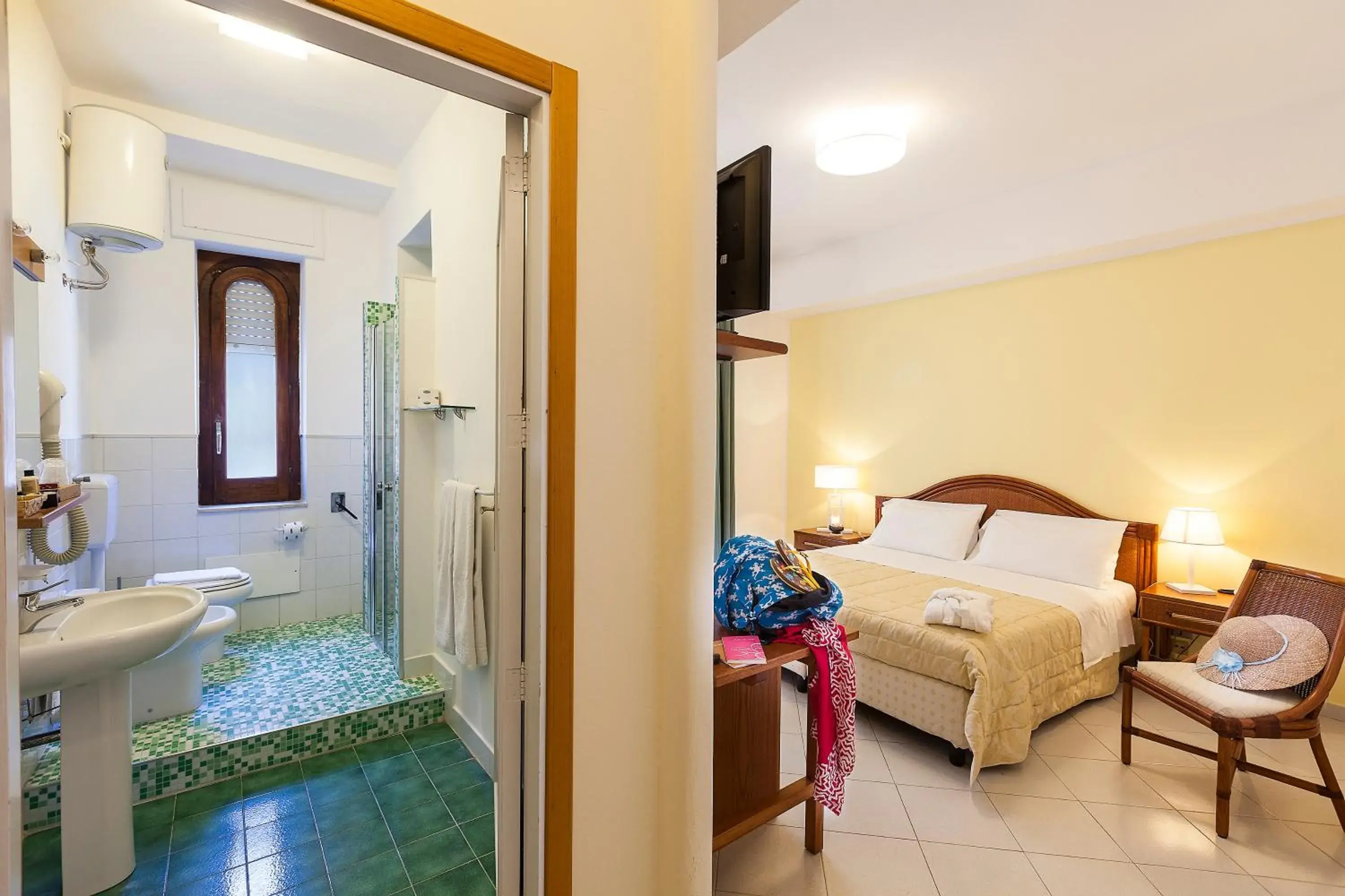Photo of the whole room, Bathroom in Hotel Orsa Maggiore