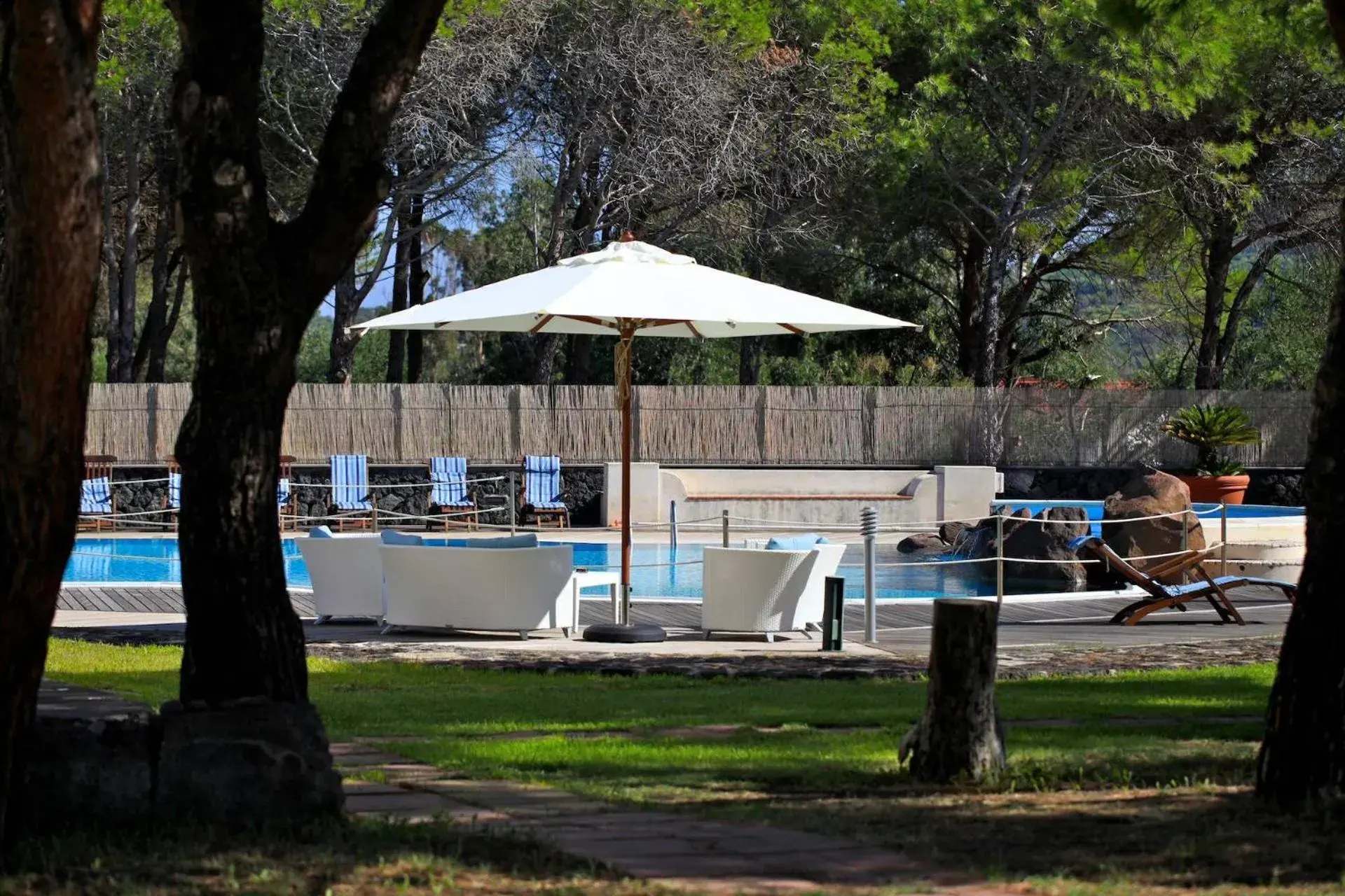 Garden, Swimming Pool in Hotel Orsa Maggiore