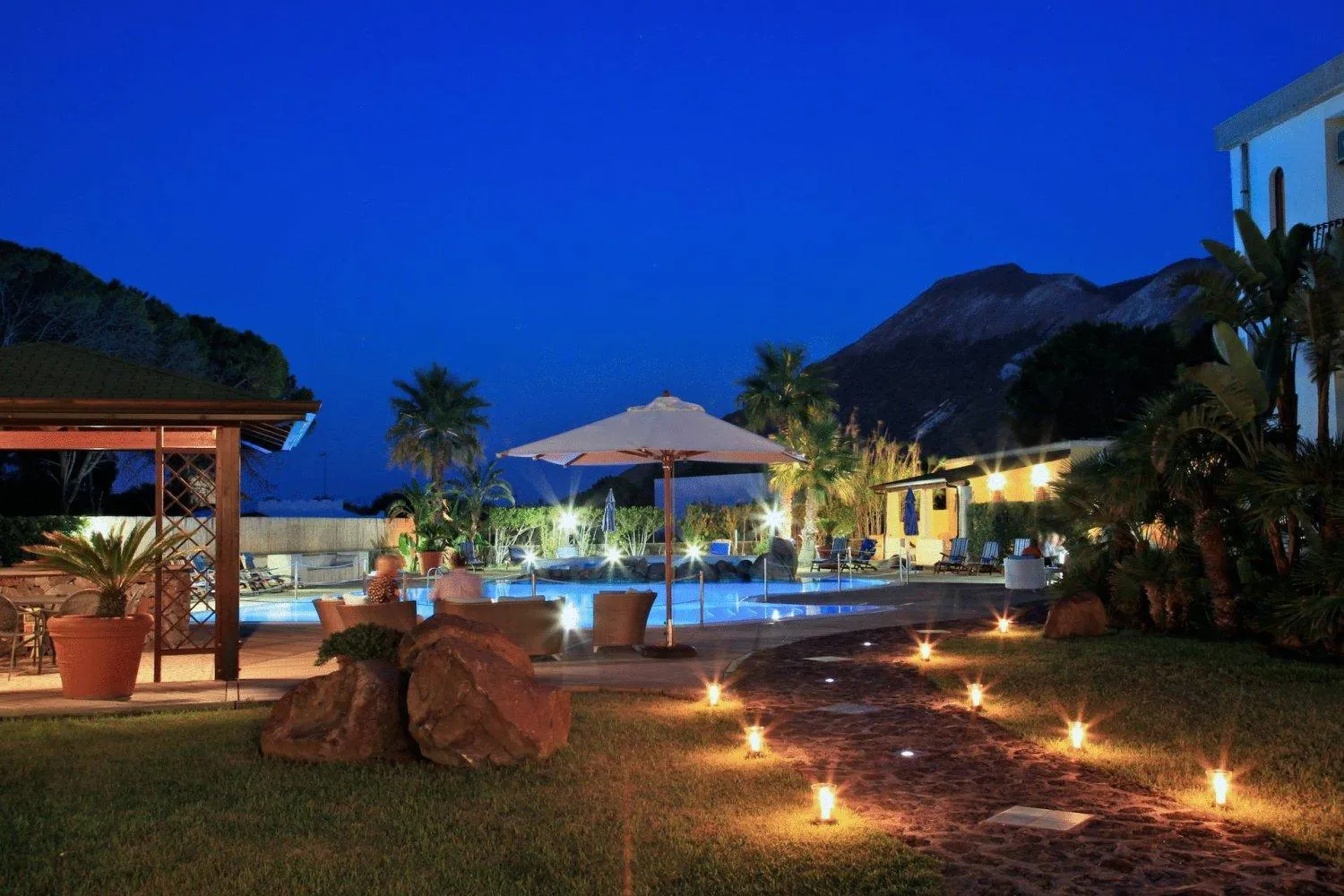 Garden in Hotel Orsa Maggiore