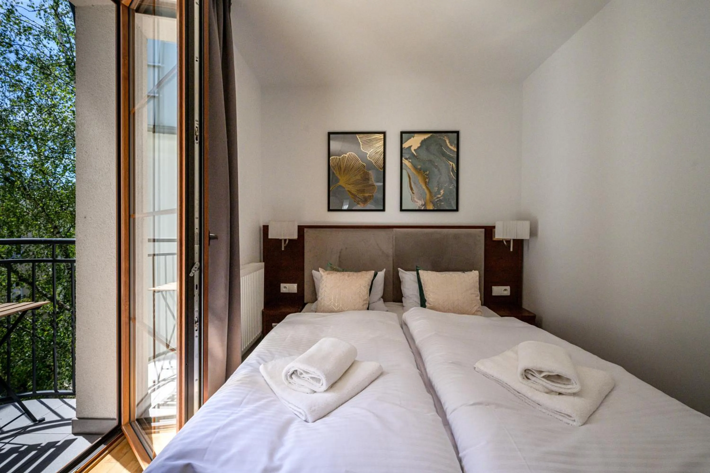 Bed in ON/SET APARTHOTEL