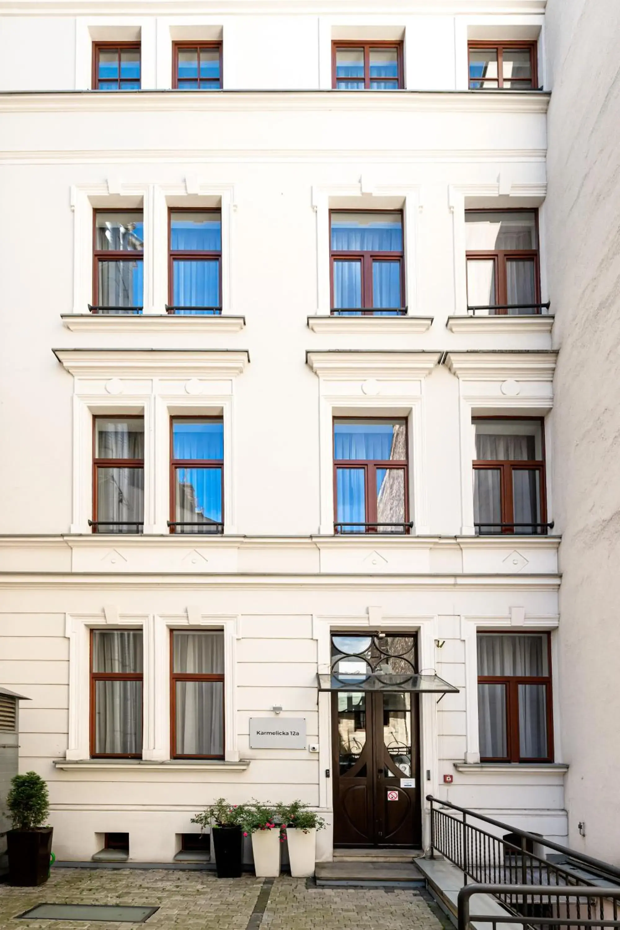 Property building in ON/SET APARTHOTEL Property building in ON/SET APARTHOTEL