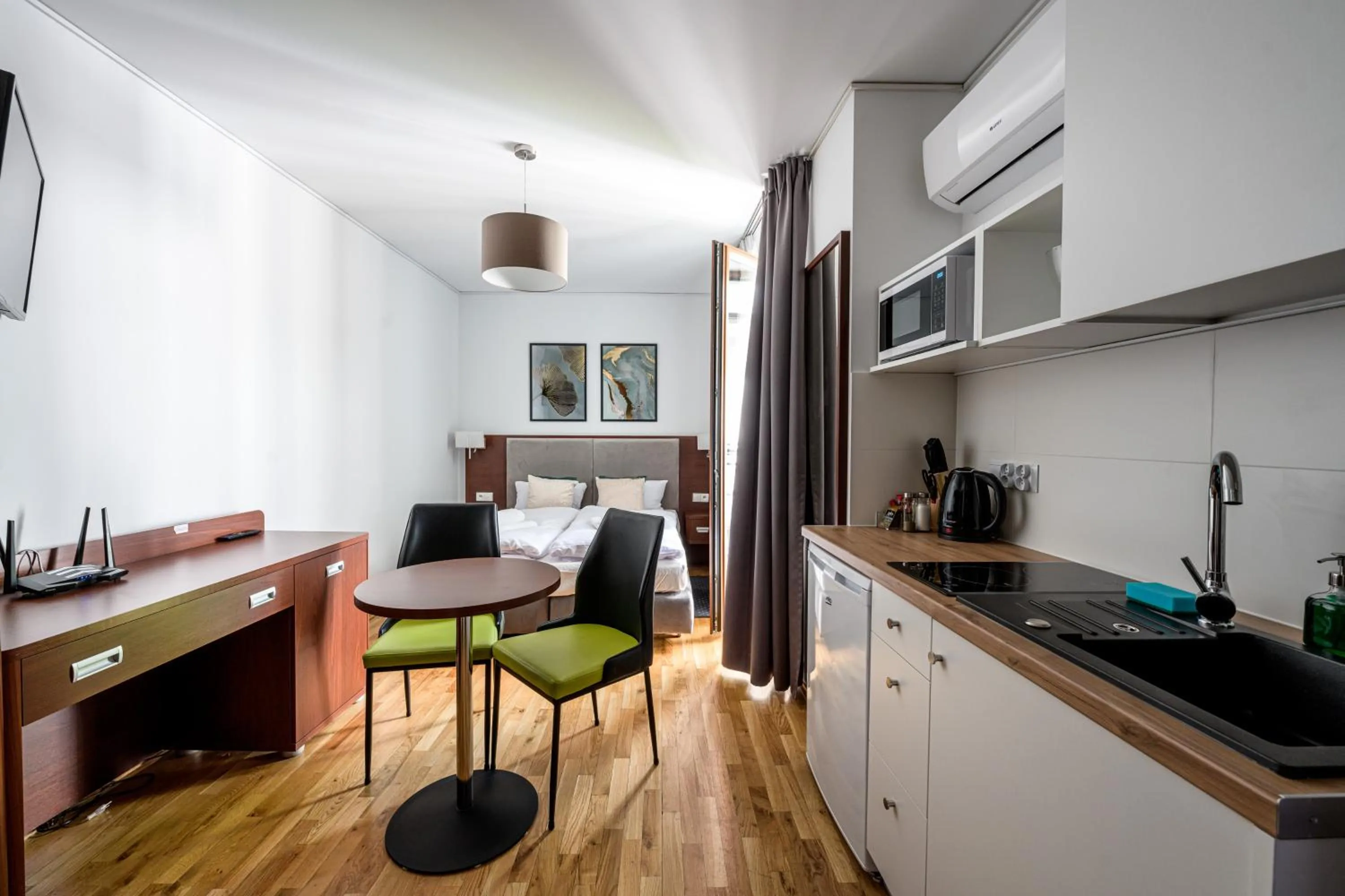 Kitchen or kitchenette in ON/SET APARTHOTEL