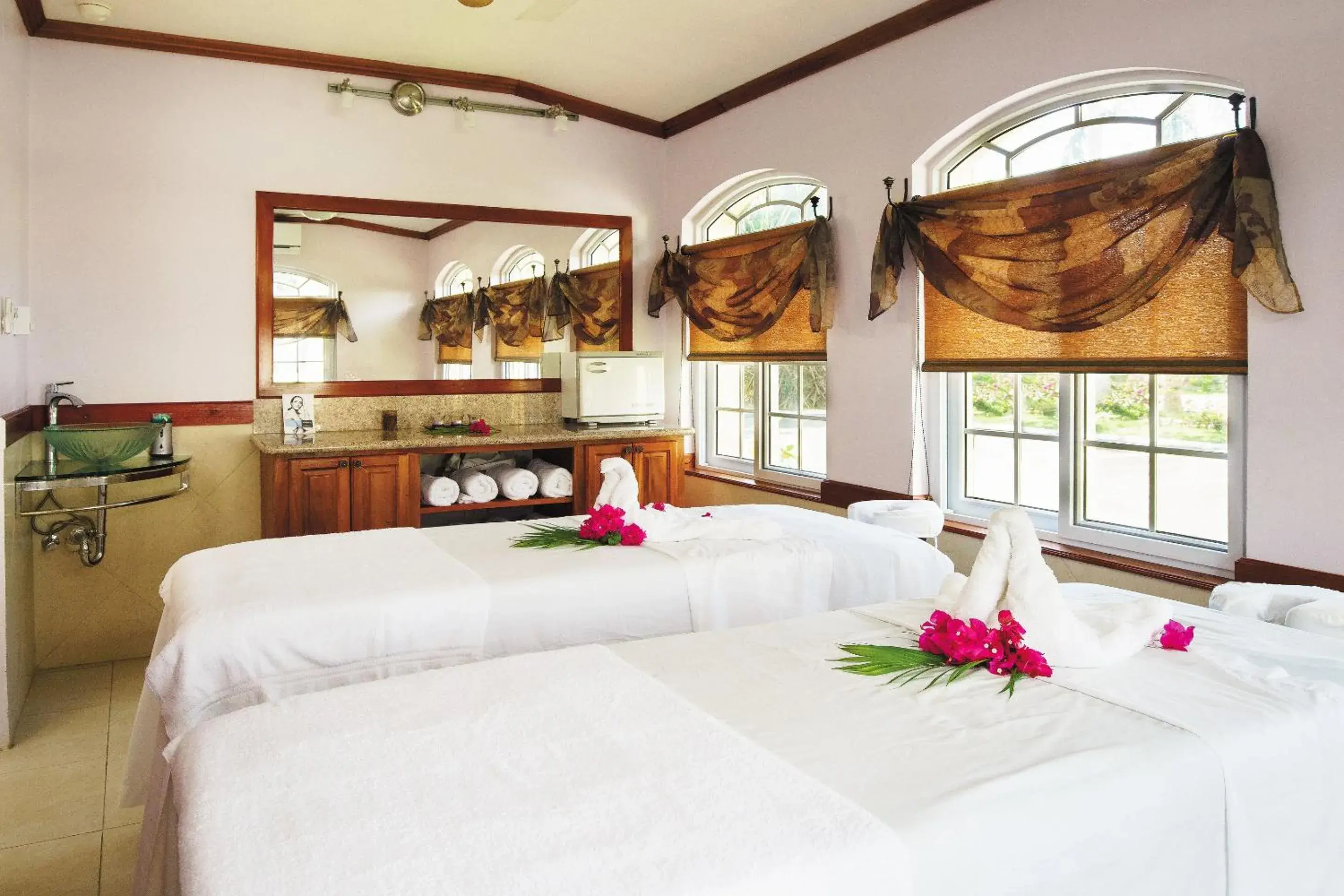 Spa and wellness centre/facilities, Bed in Rondel Village Spa and wellness centre/facilities, Bed in Rondel Village