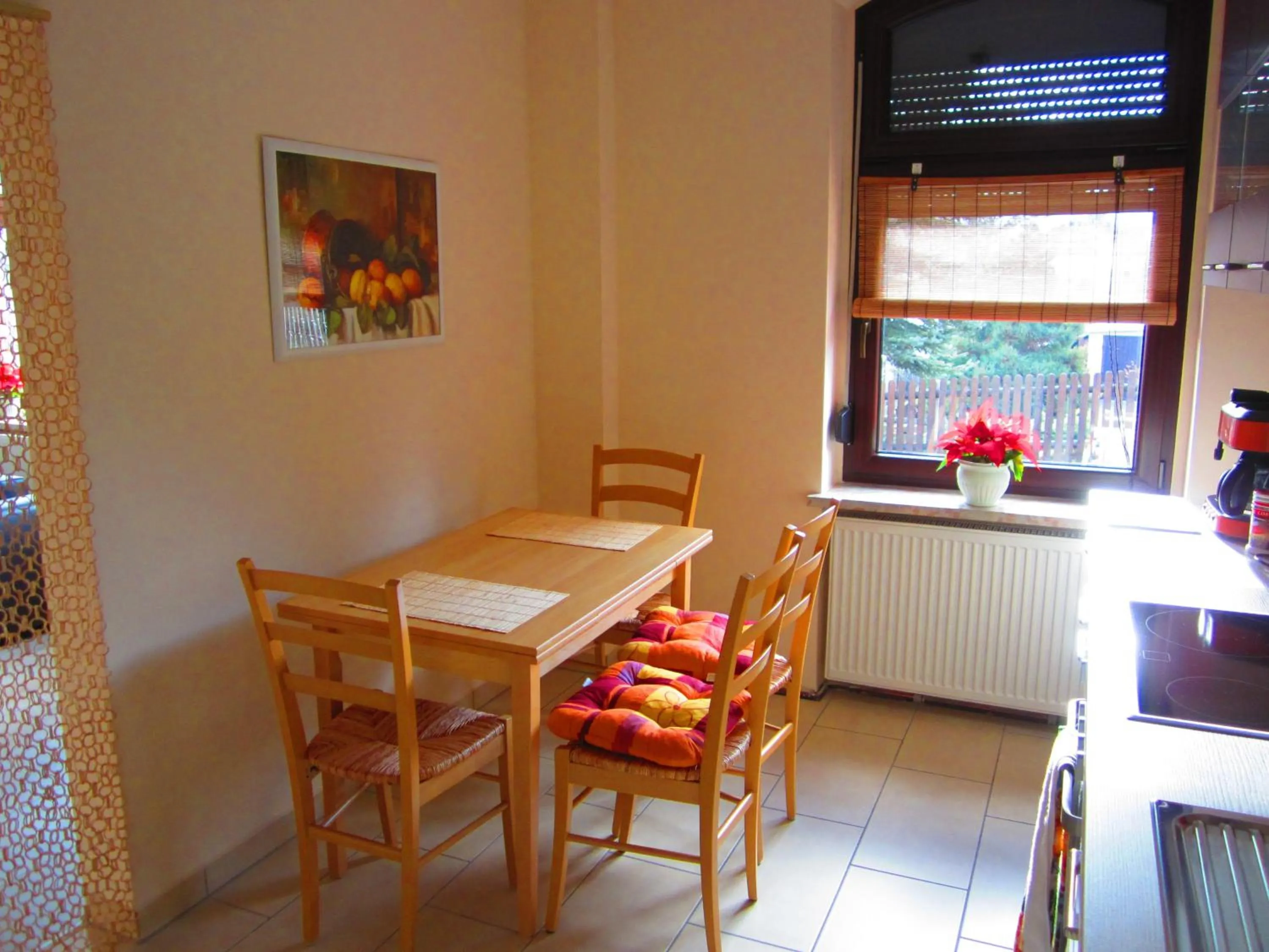 Dining area in Hansis Lodge