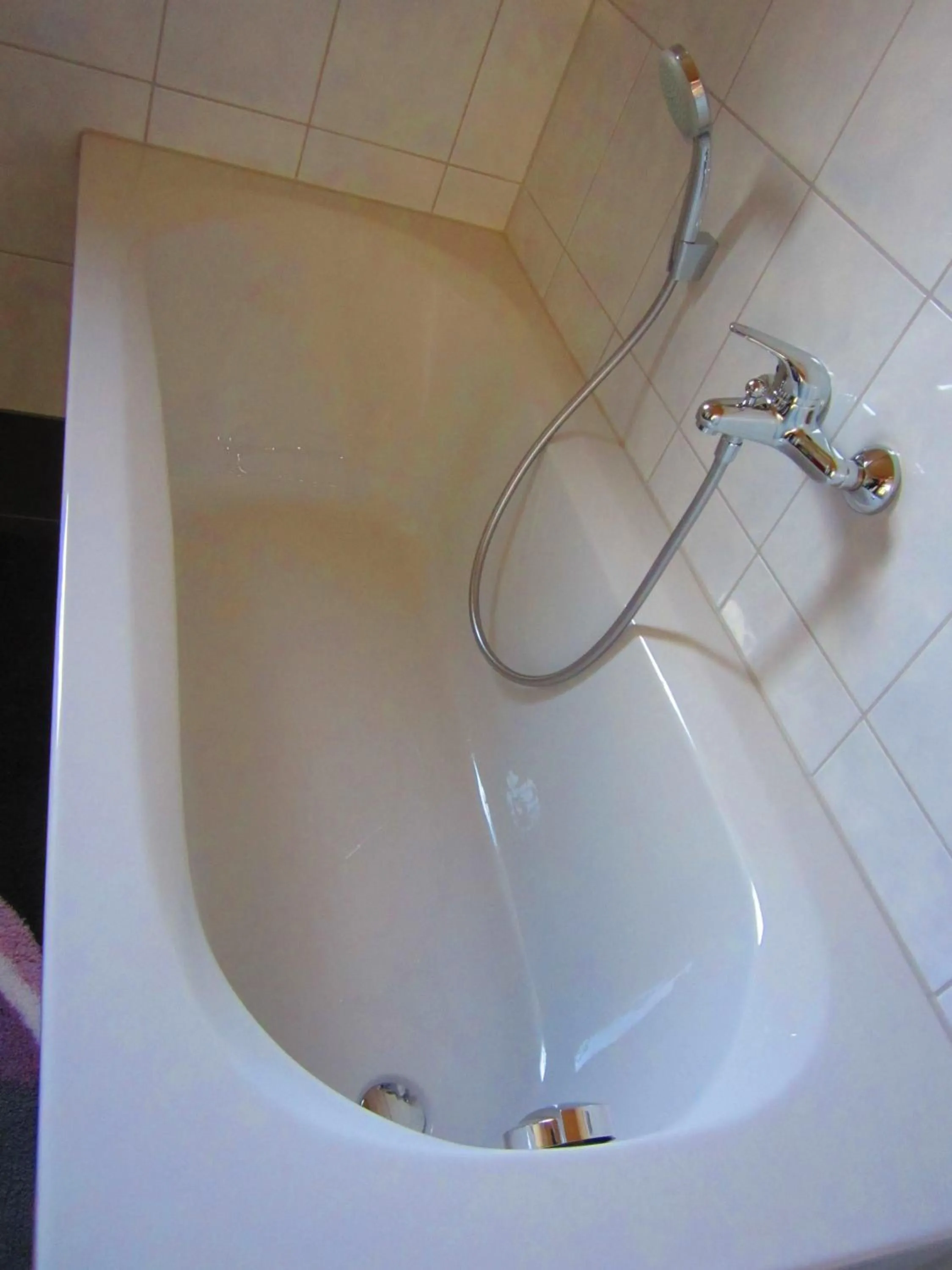Bathroom in Hansis Lodge