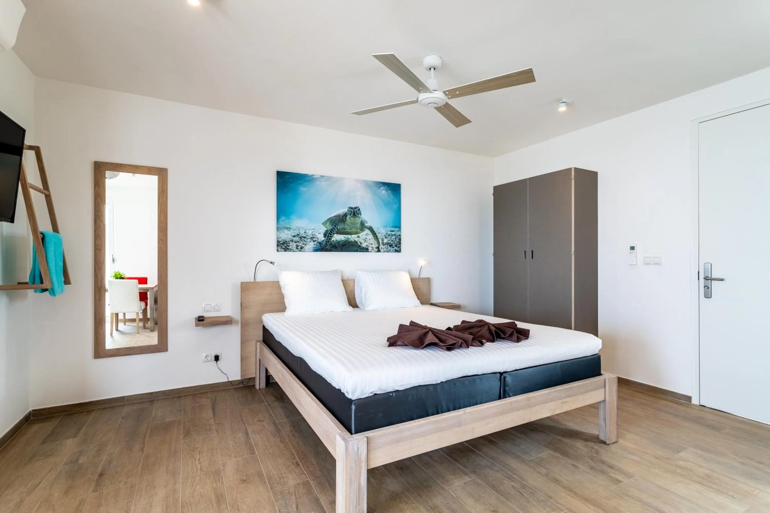 Bed in Chogogo Dive & Beach Resort Bonaire