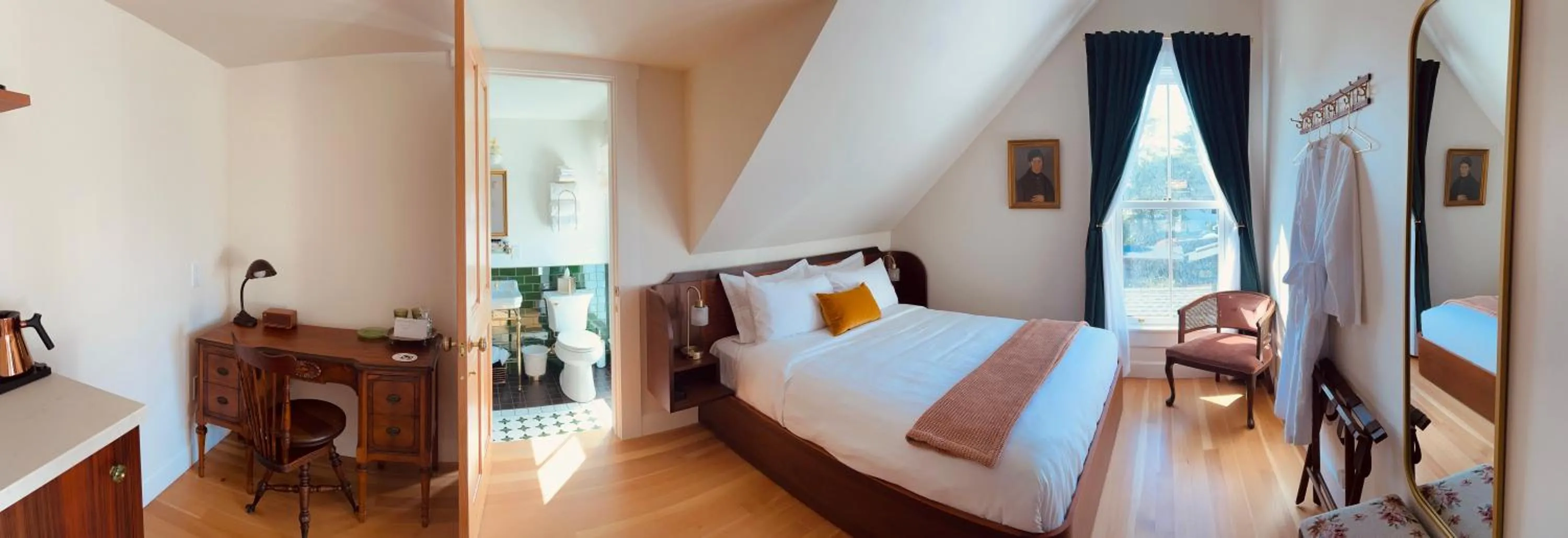 Bed in Nicholson House at Beaujolais
