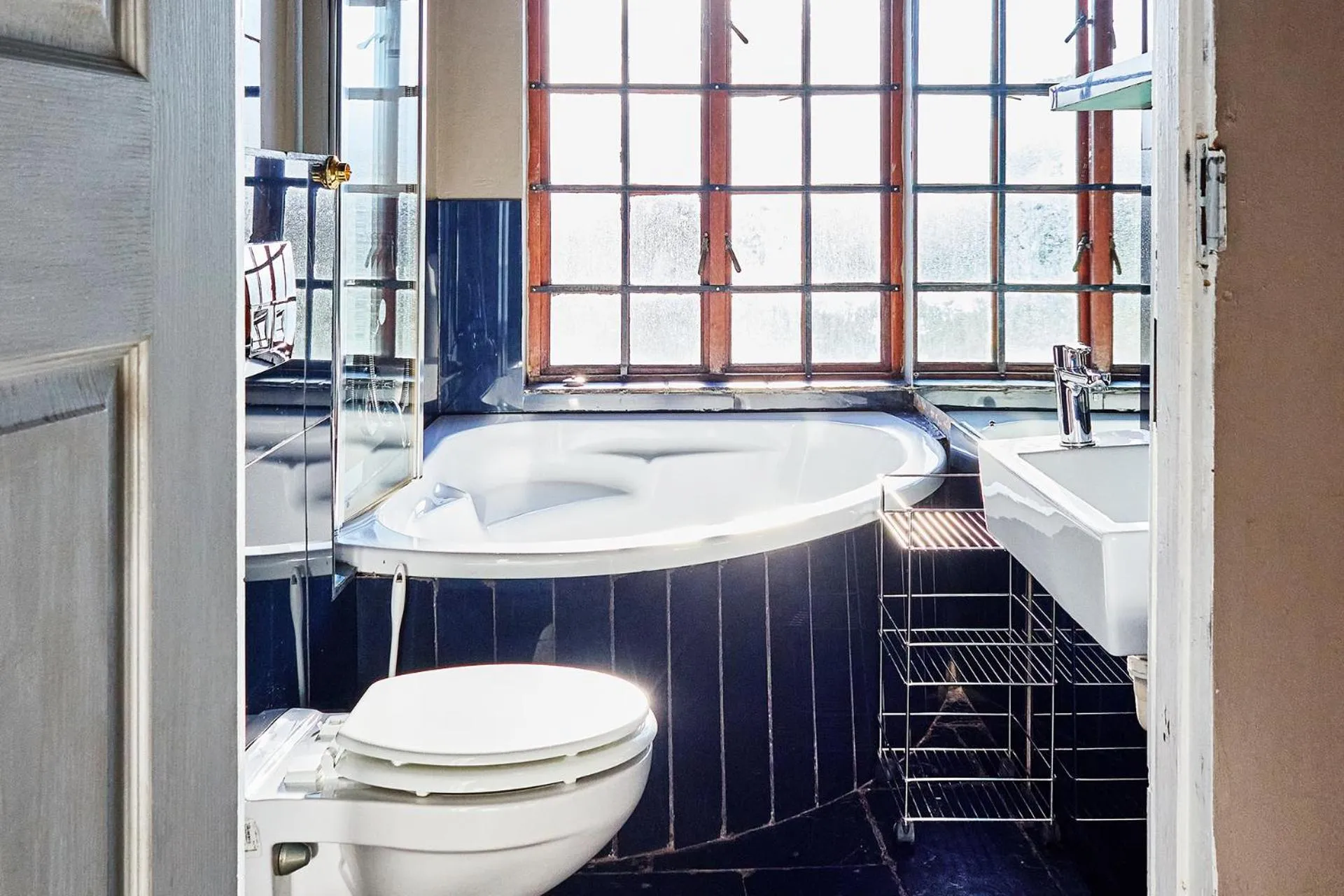 Shower in Boord Guest House