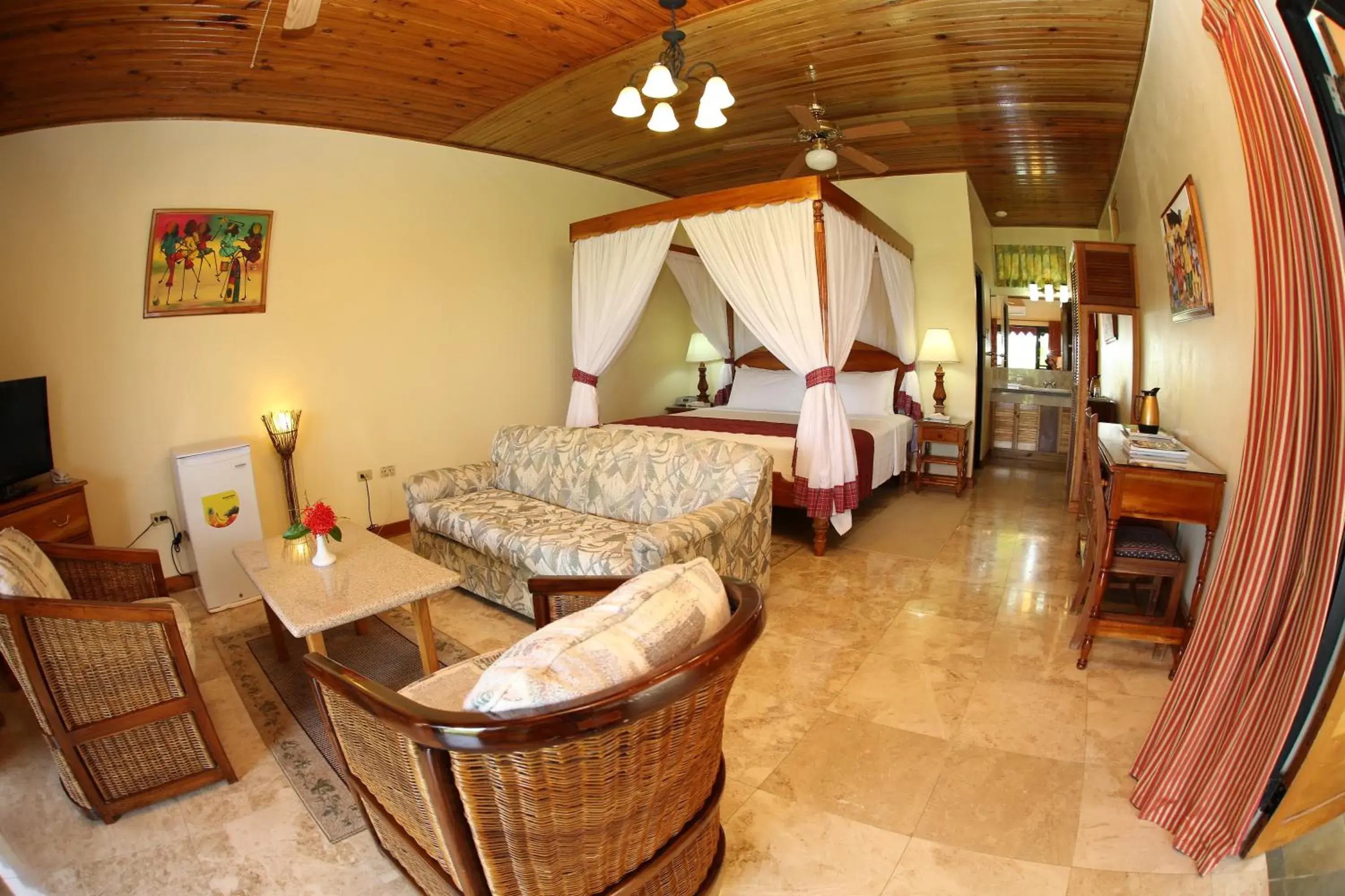 Photo of the whole room, Bed in Charela Inn Photo of the whole room, Bed in Charela Inn