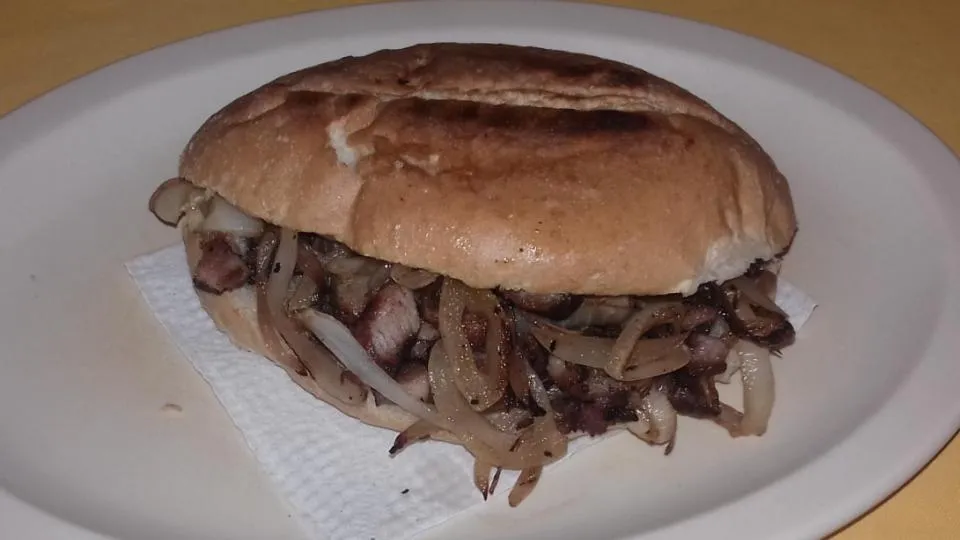 Restaurant/places to eat in Hotel yaakunah