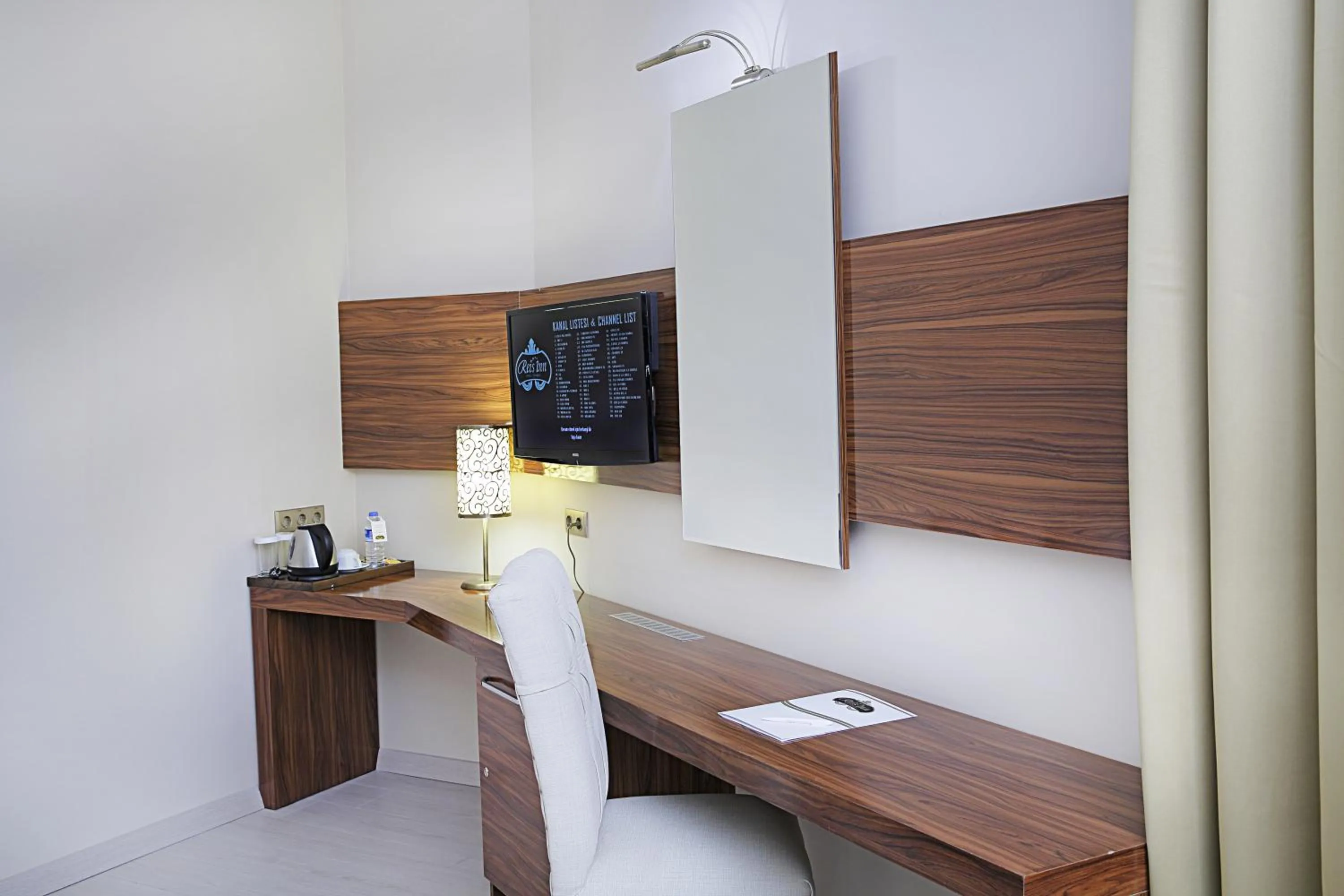 TV and multimedia in World Point Hotel Istanbul