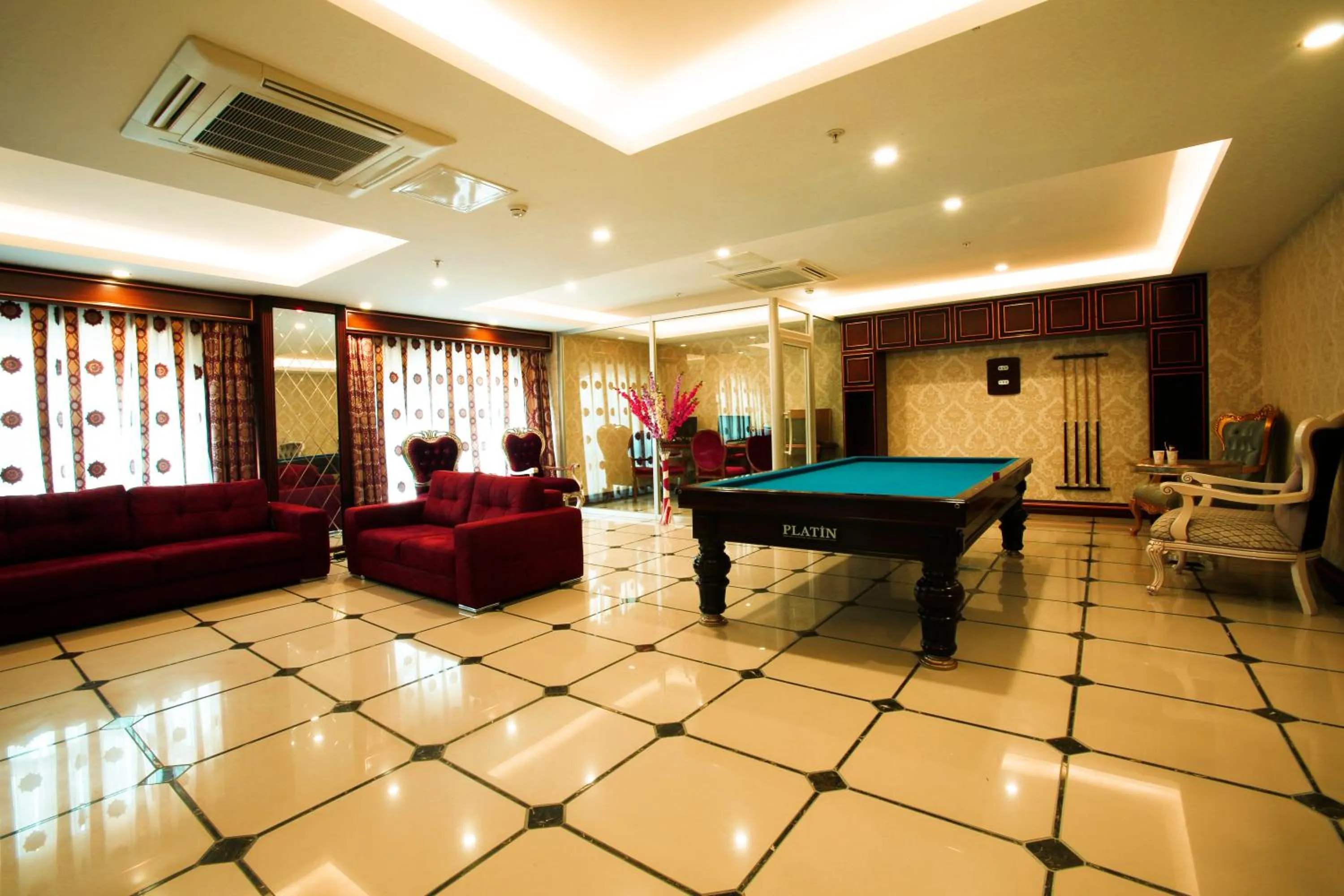 Entertainment in World Point Hotel Istanbul