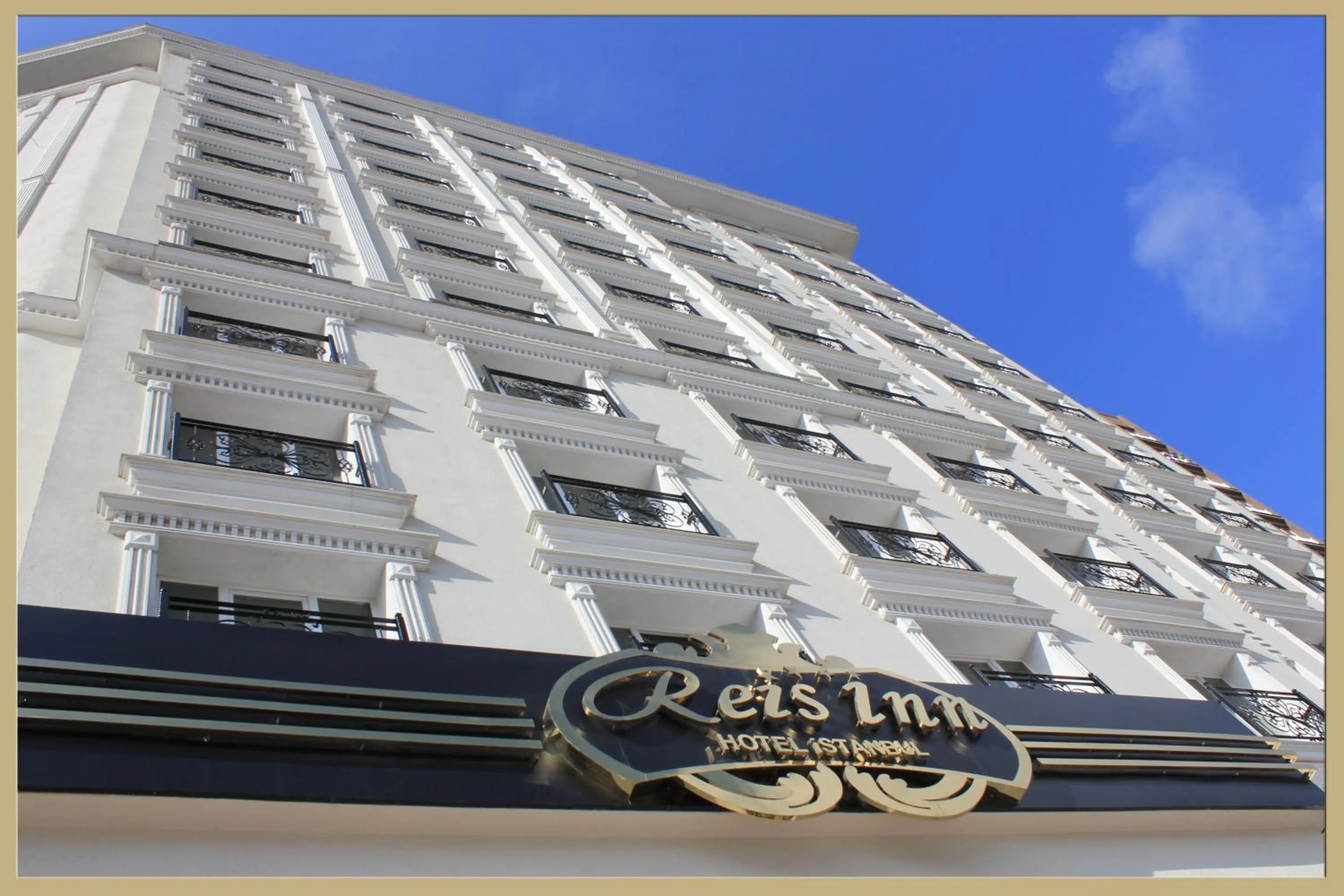 Facade/entrance in World Point Hotel Istanbul