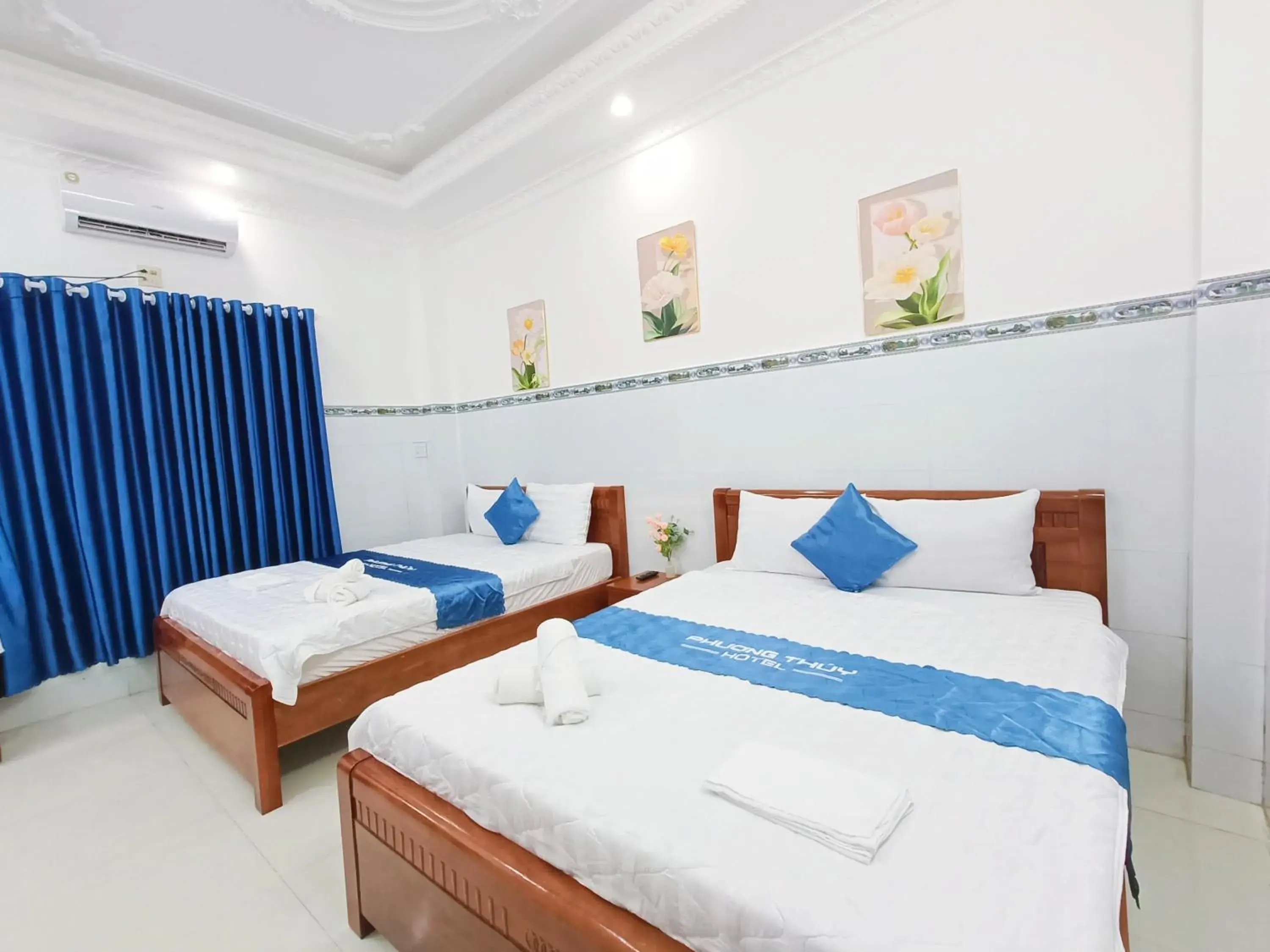 Bed in Phuong Thuy Hotel Bed in Phuong Thuy Hotel