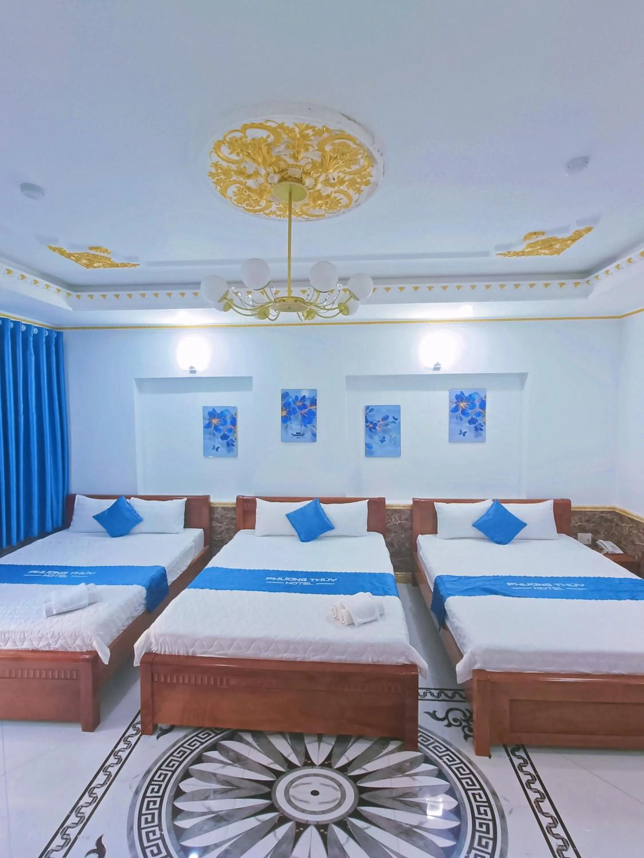 Bed in Phuong Thuy Hotel
