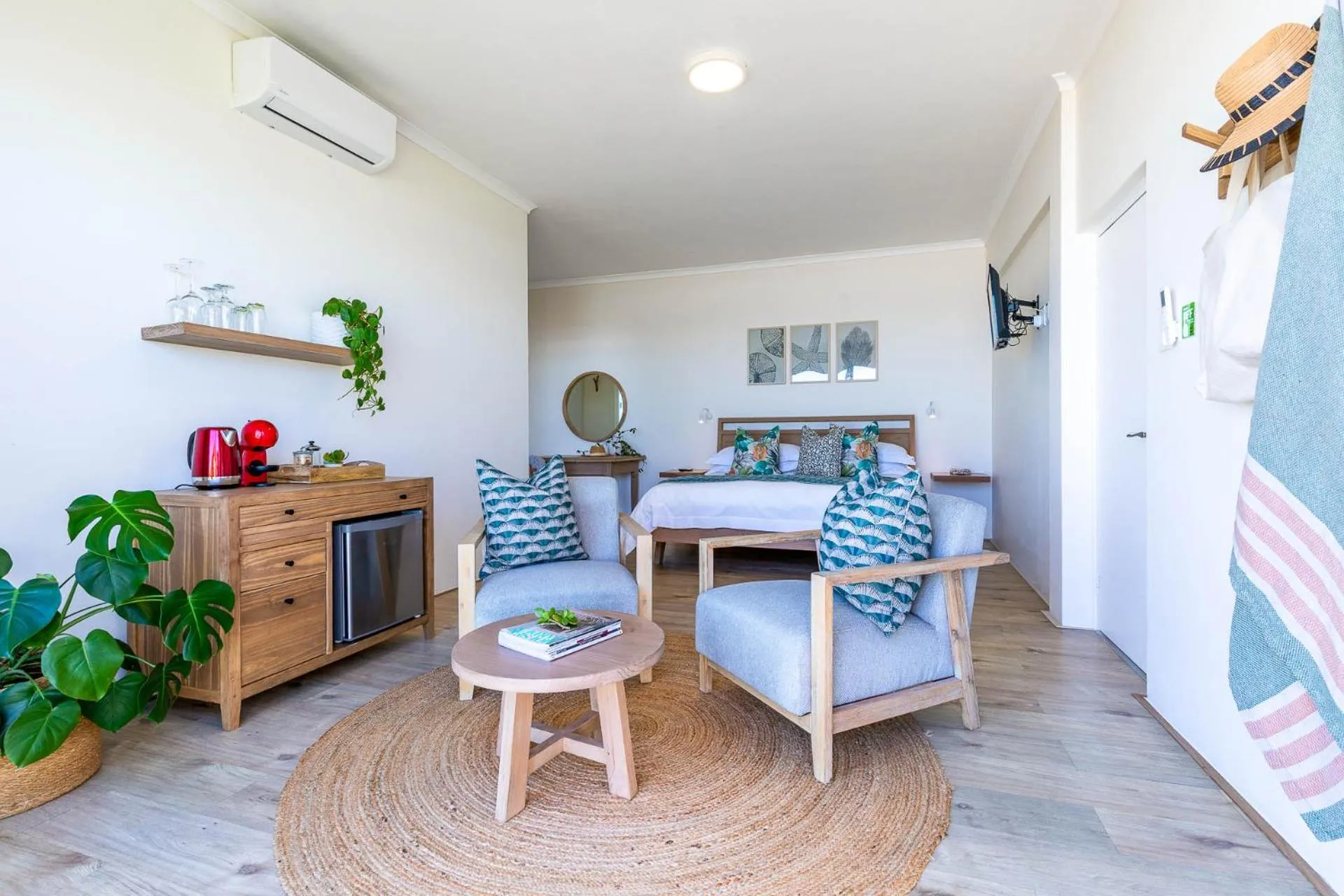 Photo of the whole room in Dune Beach House