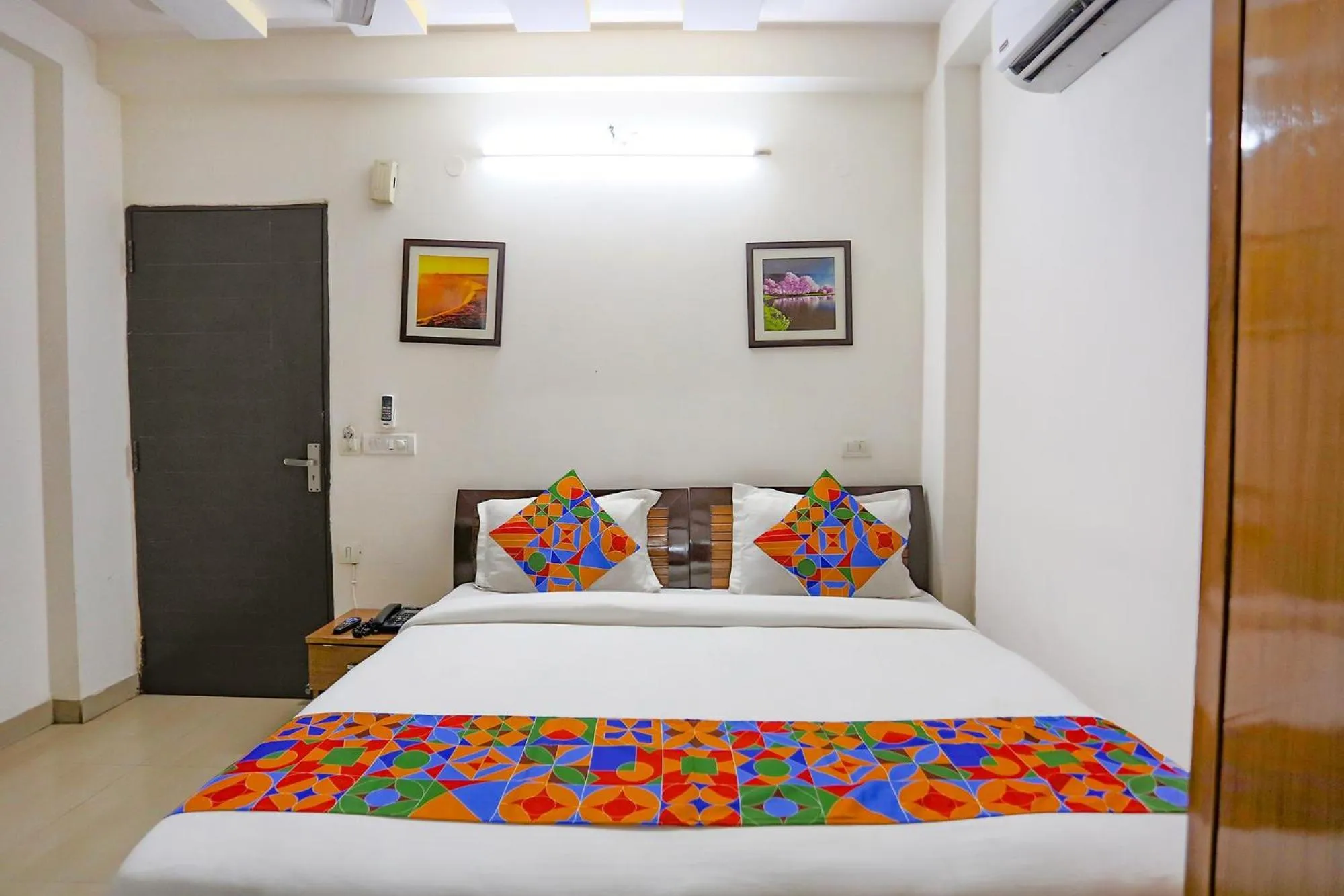 Bed in Via The Paradise - Nr Apollo Hospital