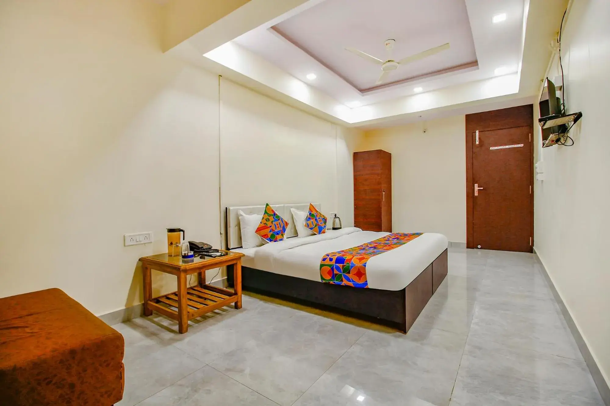 Bedroom, Bed in FabHotel Sanskar Bedroom, Bed in FabHotel Sanskar
