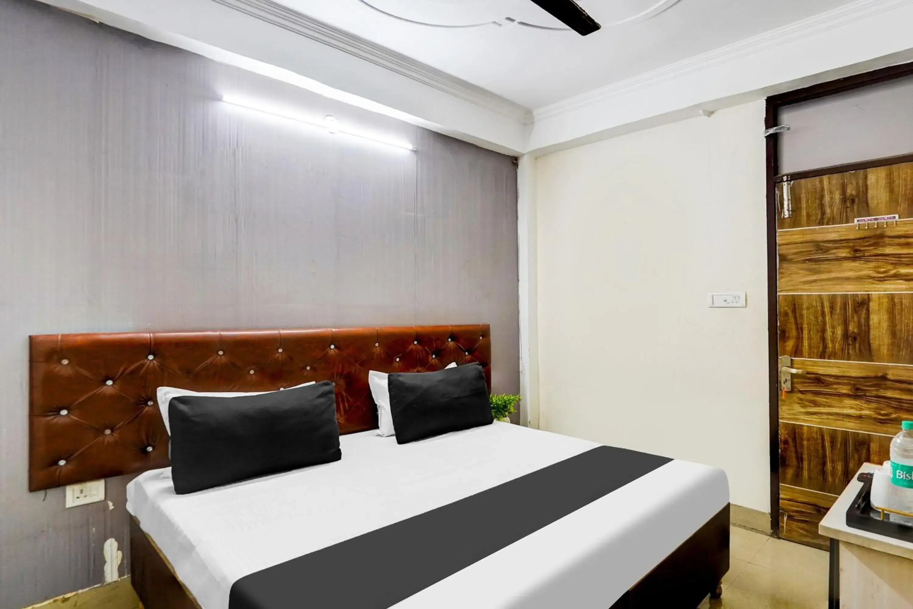 Bedroom, Bed in Super Hotel O The Maruti hotel Bedroom, Bed in Super Hotel O The Maruti hotel