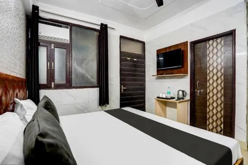 Super Hotel O The Maruti hotel