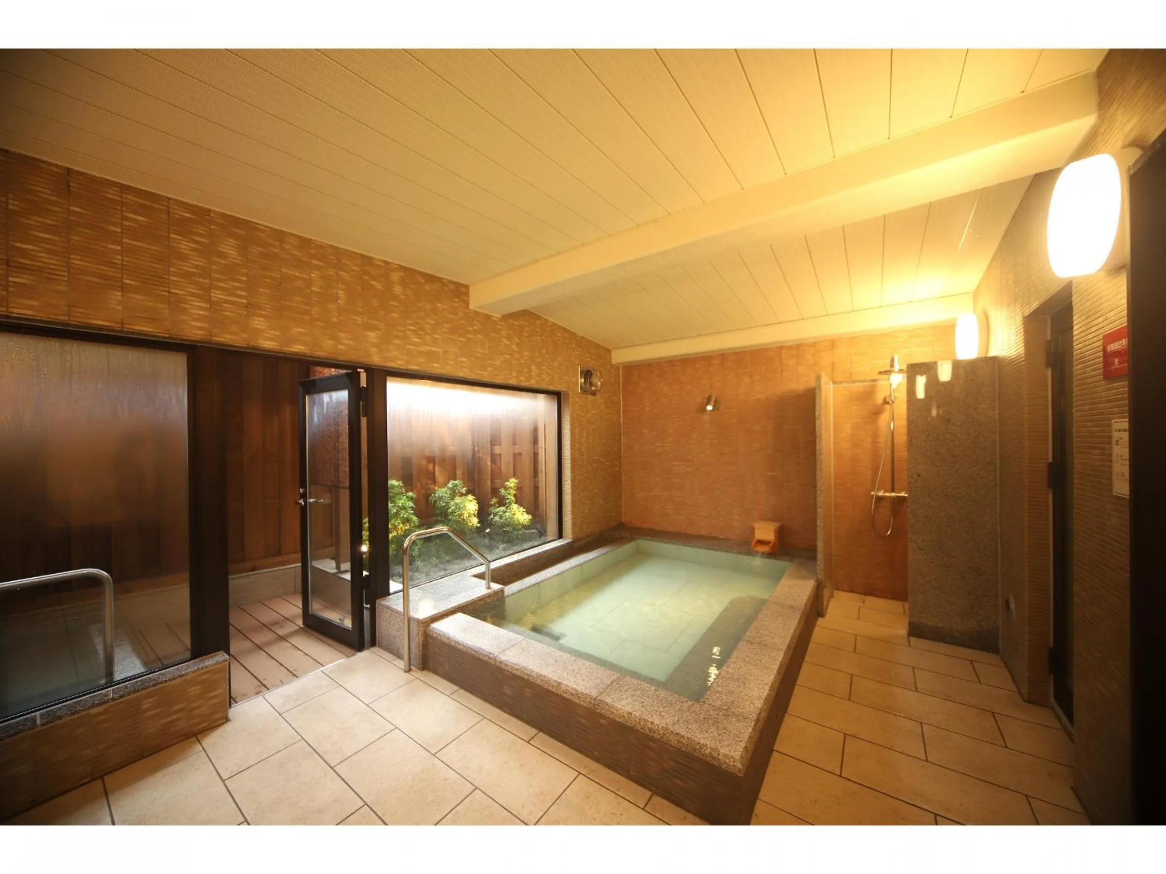 Bed in KusatsuOnsen AeruyadoTakamatsu