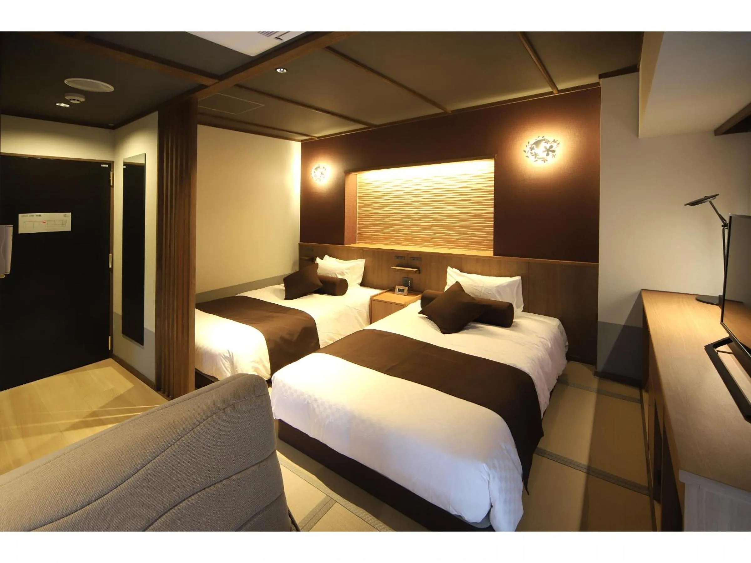 Bed in KusatsuOnsen AeruyadoTakamatsu