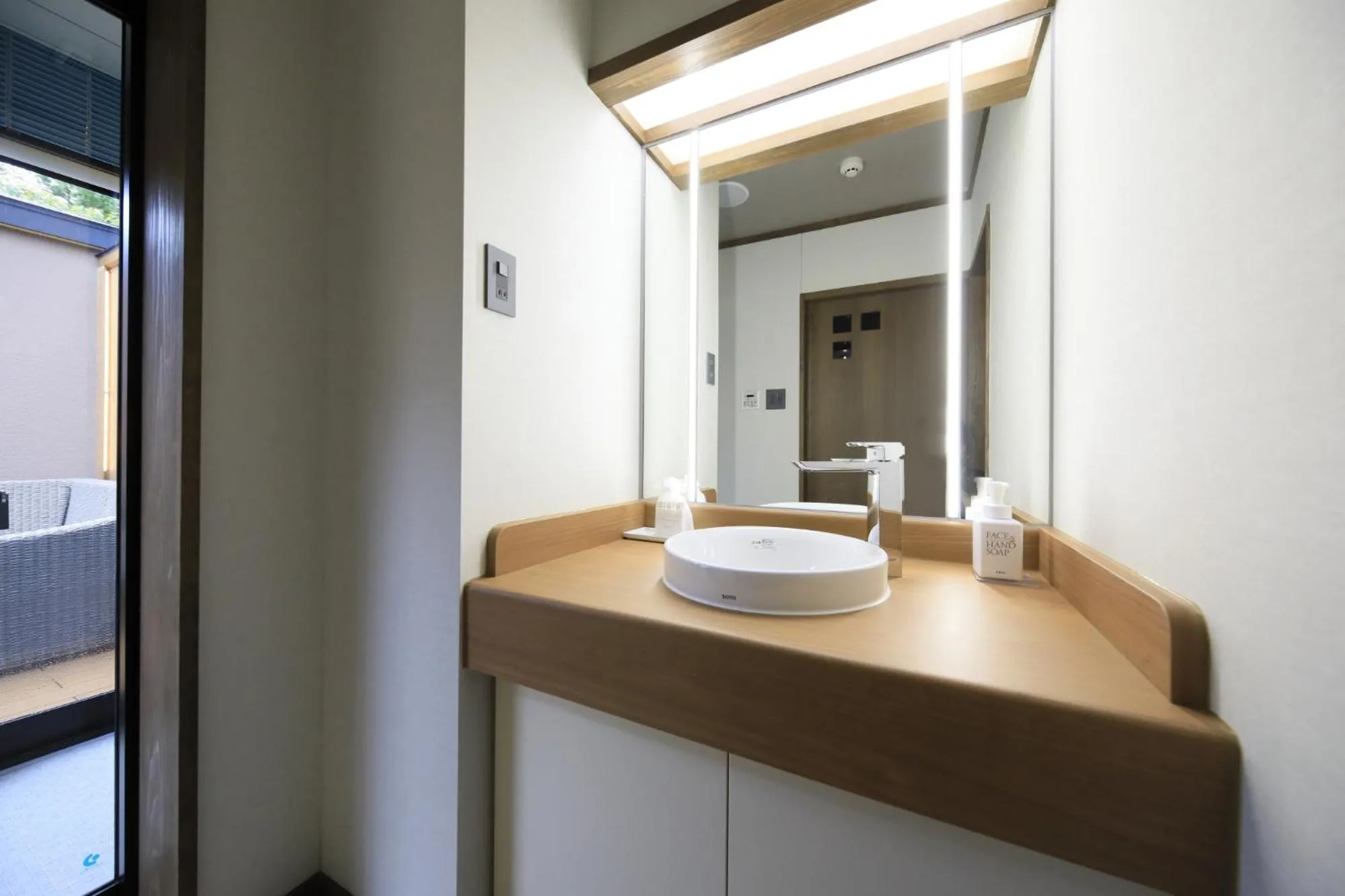 KusatsuOnsen AeruyadoTakamatsu