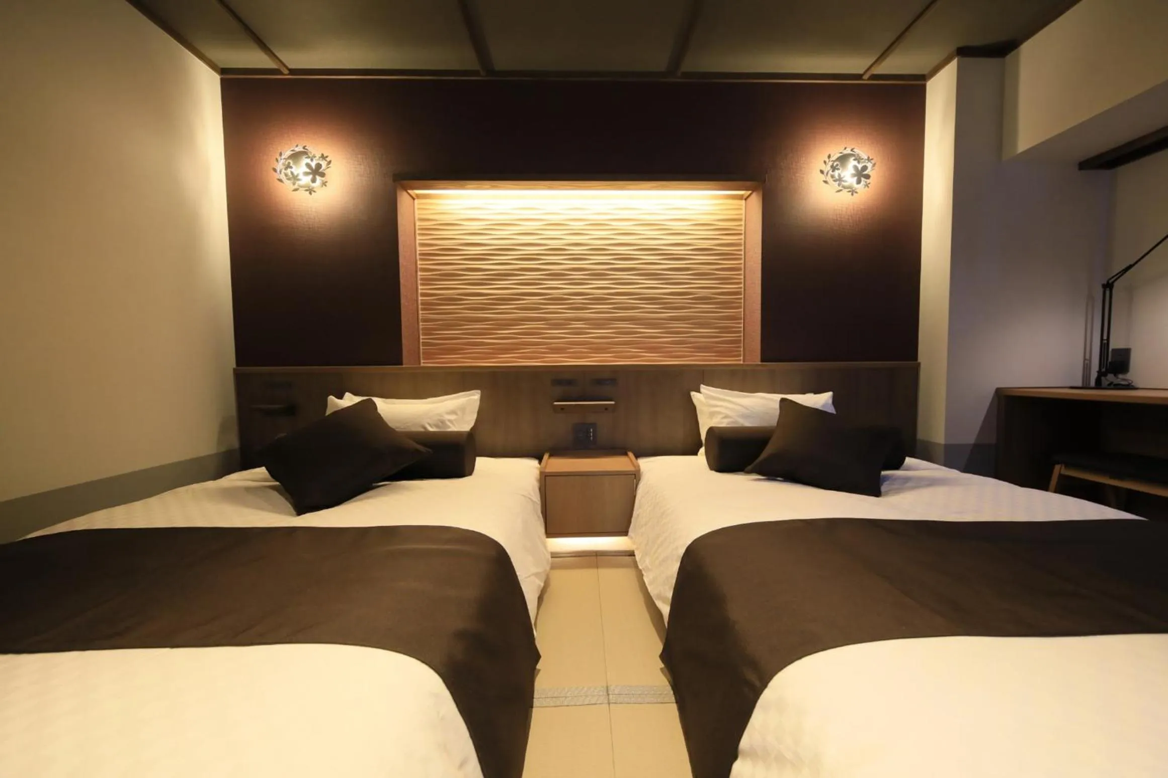 Bed in KusatsuOnsen AeruyadoTakamatsu