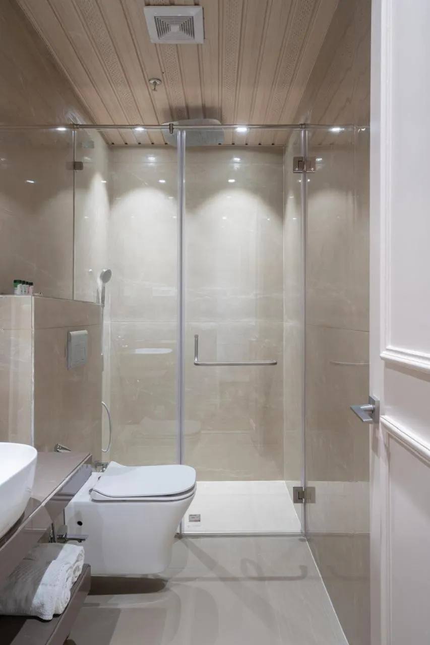 Bathroom in Uptown Hotel