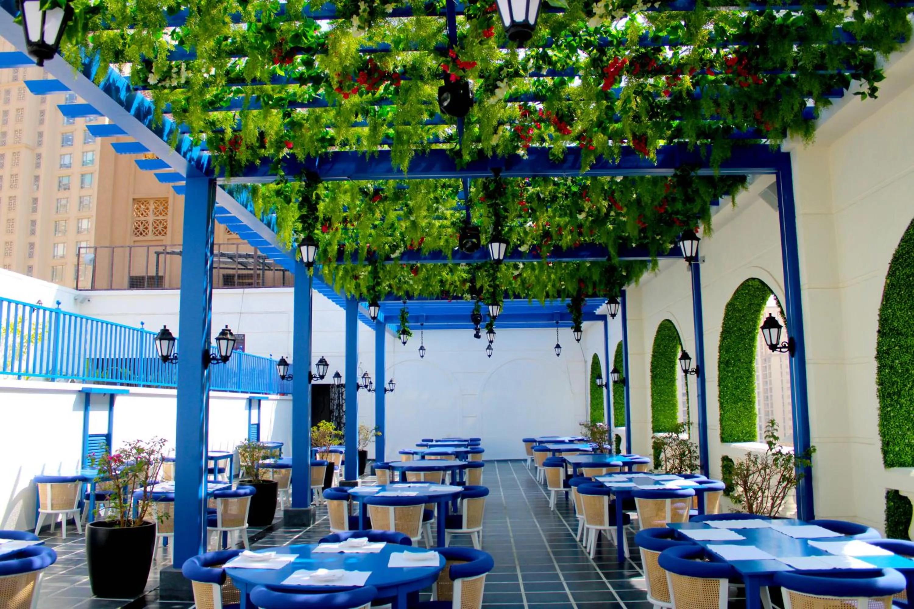 Restaurant/places to eat in Planet Hollywood Thane