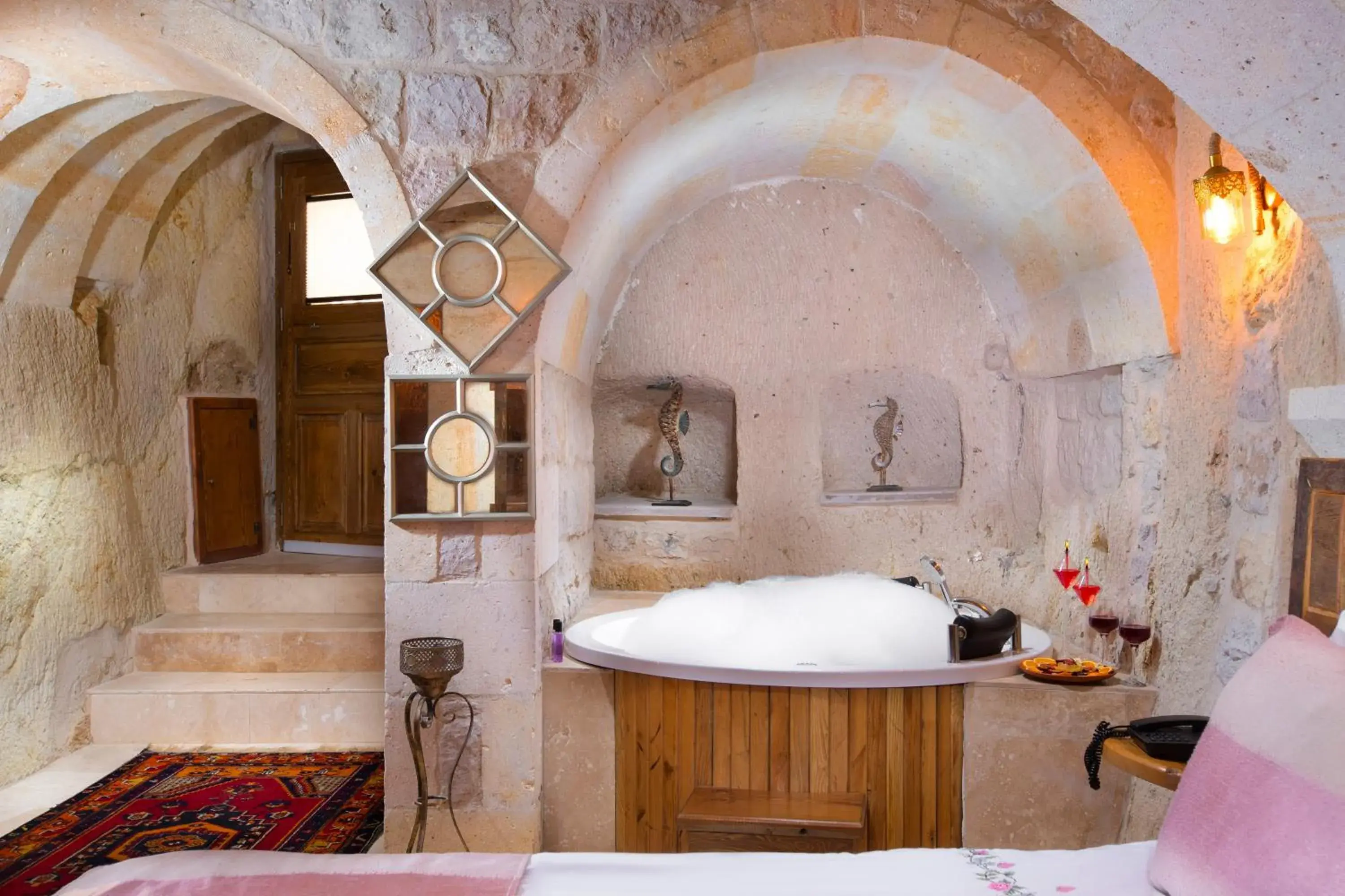 Deluxe Double Room with Bath in Portal Cappadocia Hotel Deluxe Double Room with Bath in Portal Cappadocia Hotel