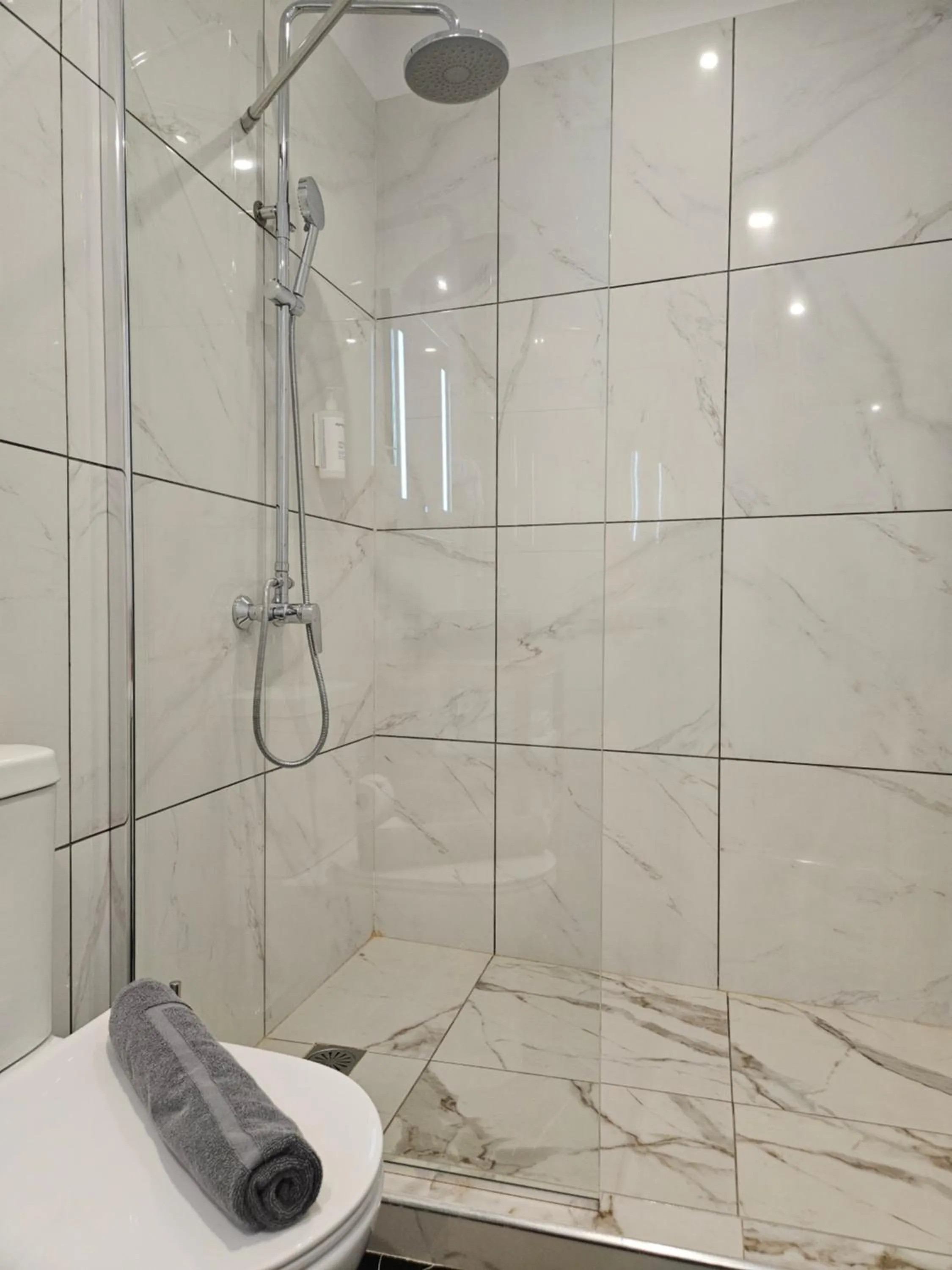 Shower in The Vault Athens