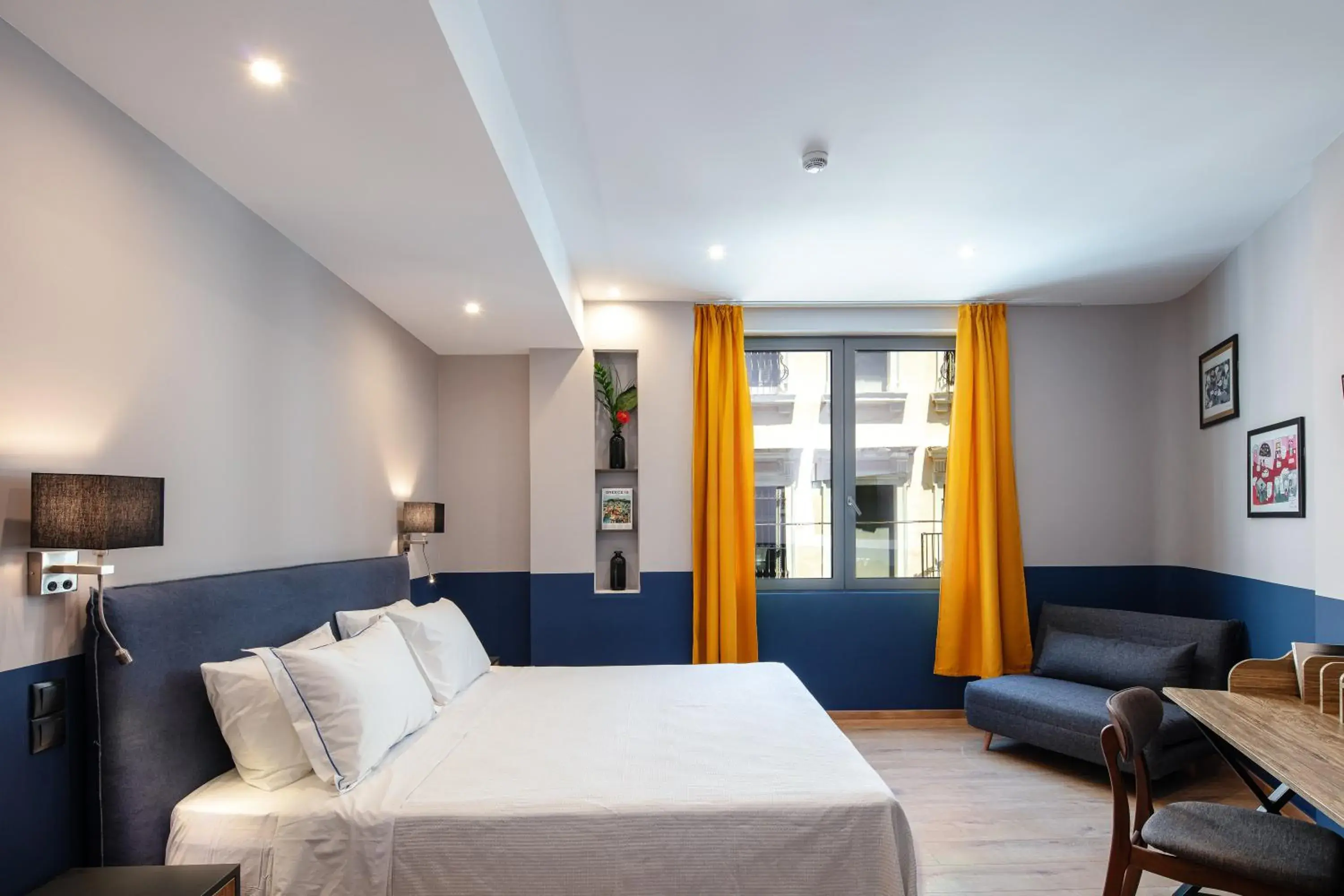 Photo of the whole room, Bed in The Vault Athens Photo of the whole room, Bed in The Vault Athens