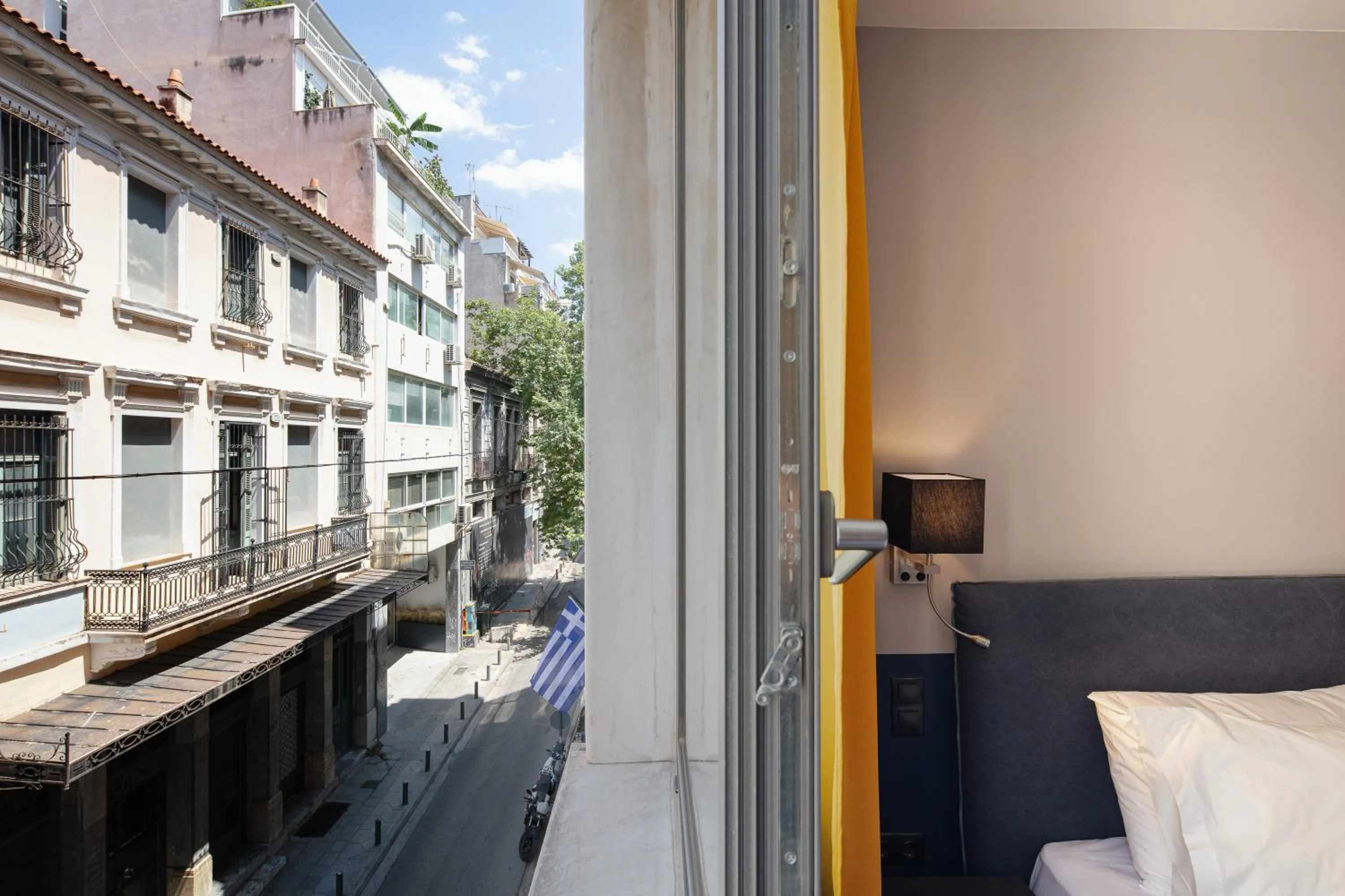 City view, Bed in The Vault Athens