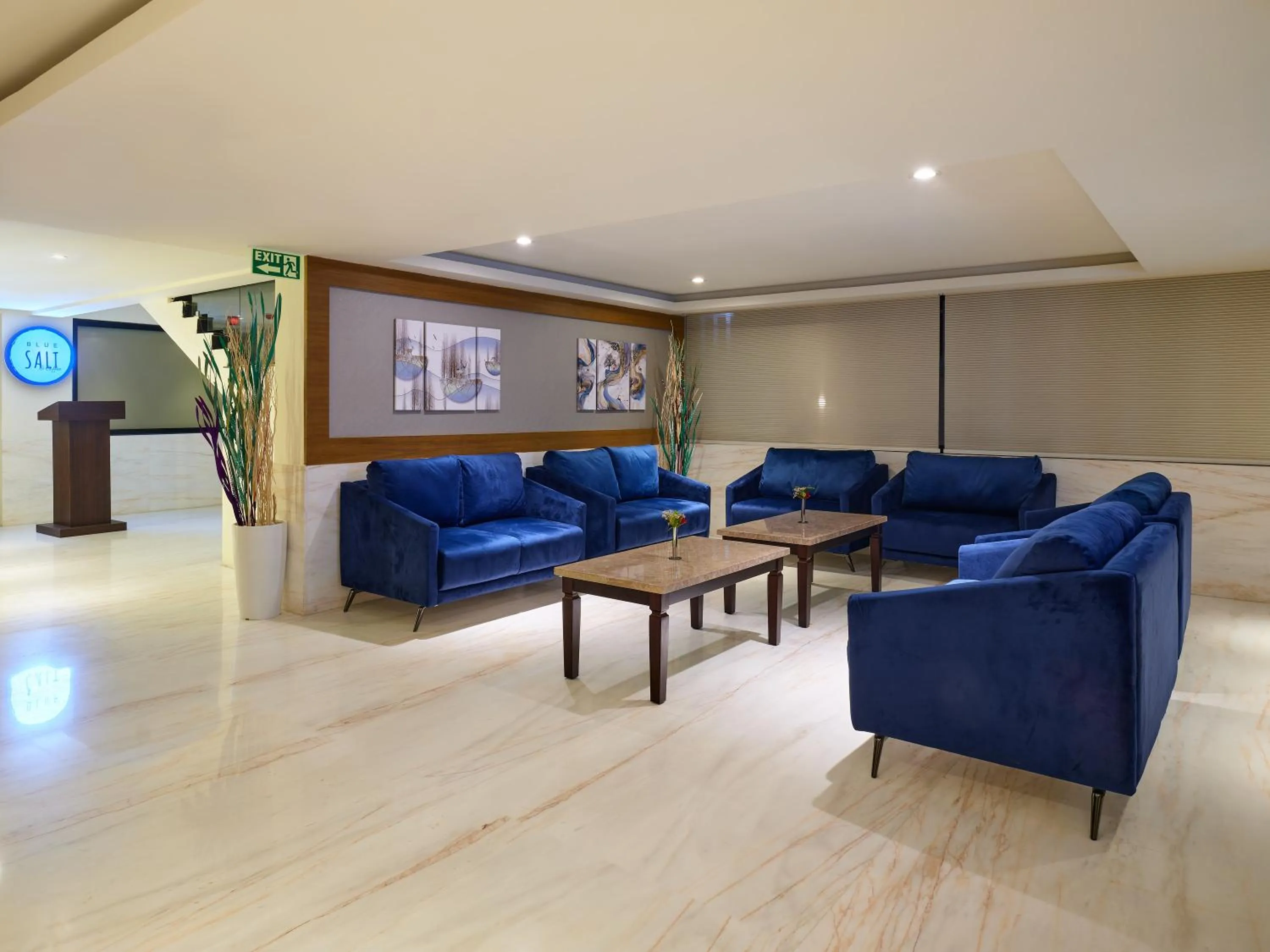Lobby or reception in Essentia Premier Hotel Chennai OMR