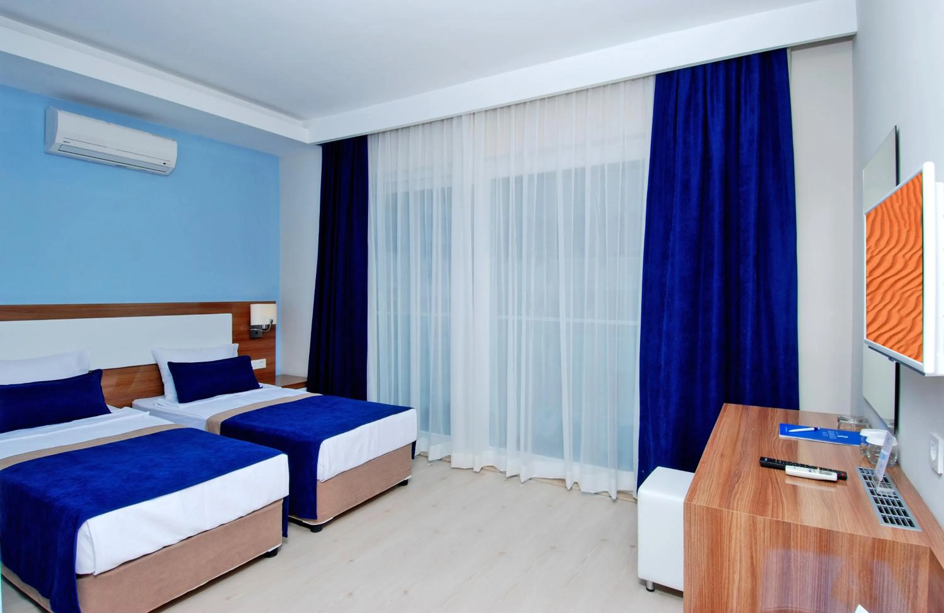 Photo of the whole room, Bed in Kleopatra Ramira Hotel - All Inclusive