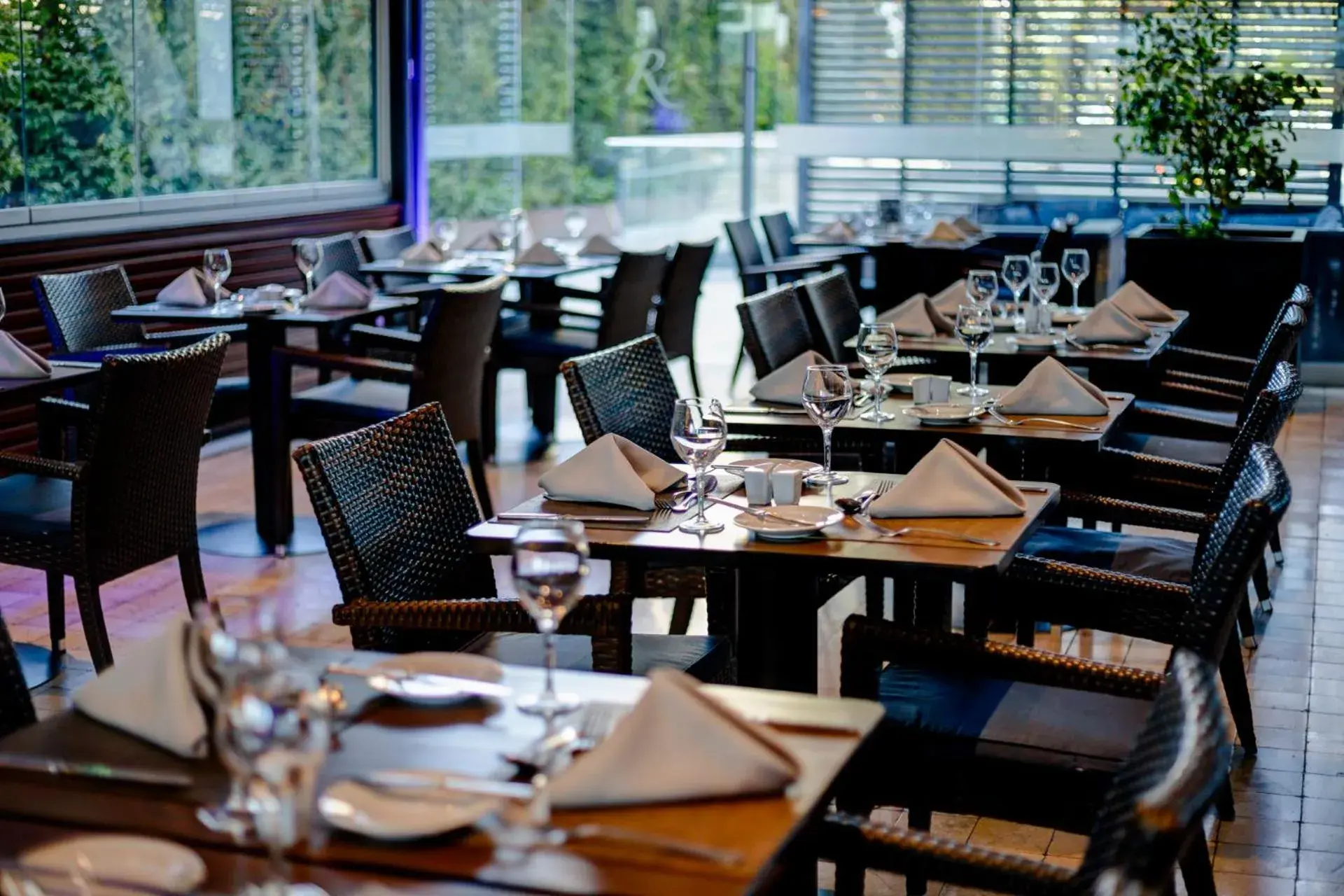 Restaurant/places to eat in Radisson Blu Plaza El Bosque Santiago Restaurant/places to eat in Radisson Blu Plaza El Bosque Santiago