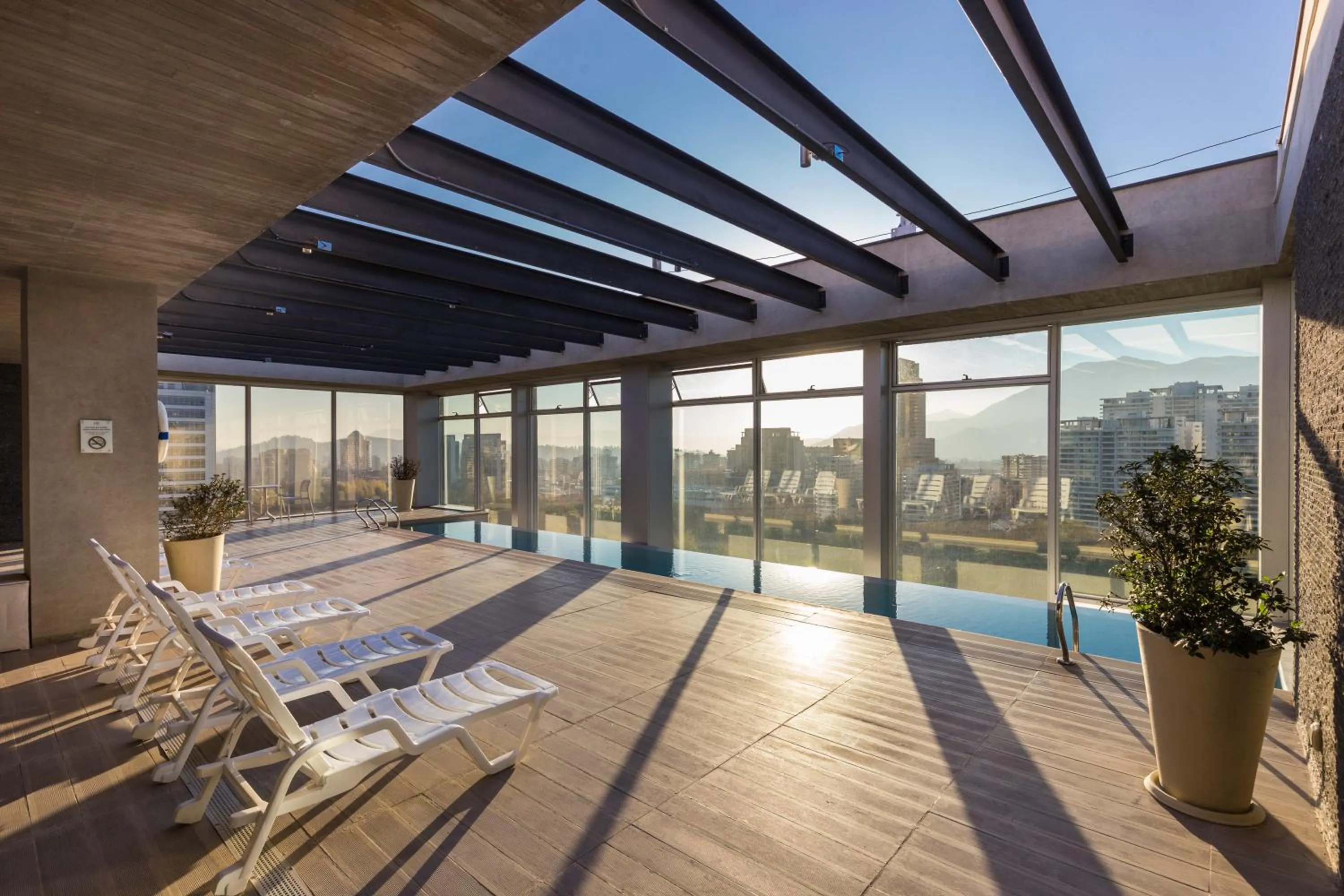 Swimming pool in Radisson Blu Plaza El Bosque Santiago