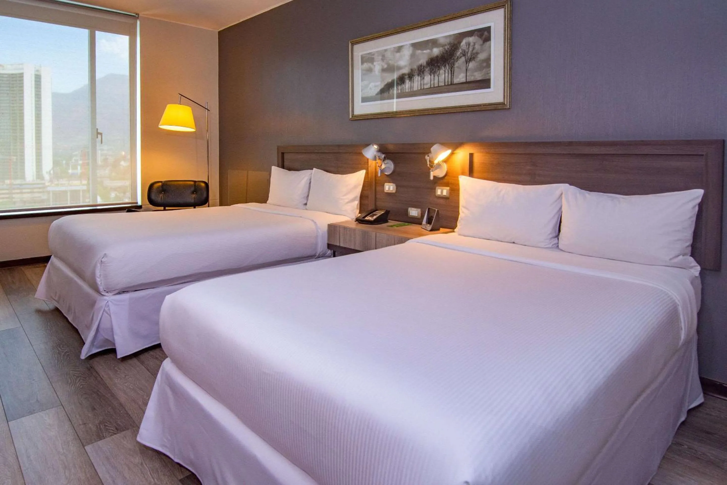 Bedroom, Bed in Radisson Blu Plaza El Bosque Santiago