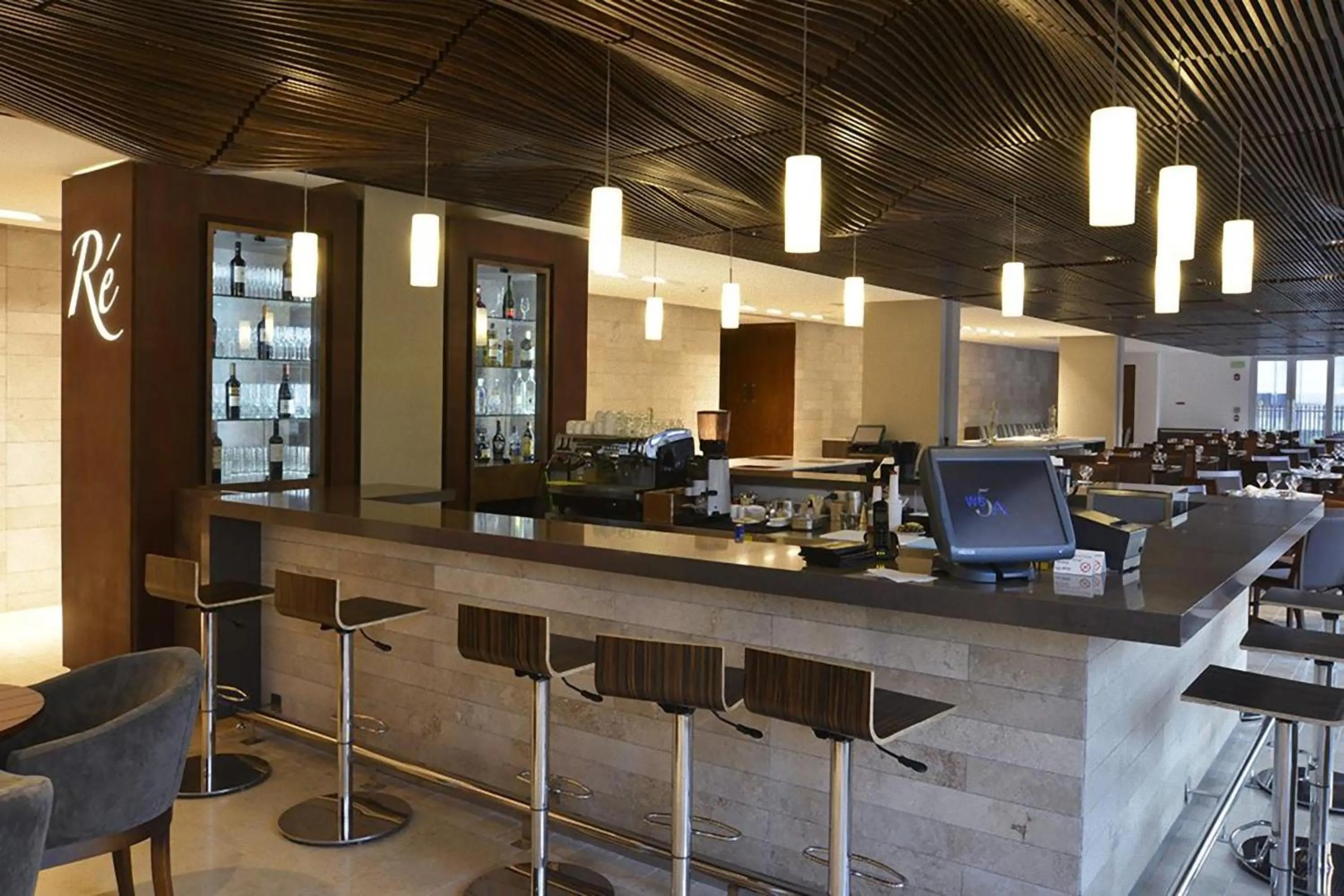 Restaurant/places to eat in Radisson Blu Plaza El Bosque Santiago