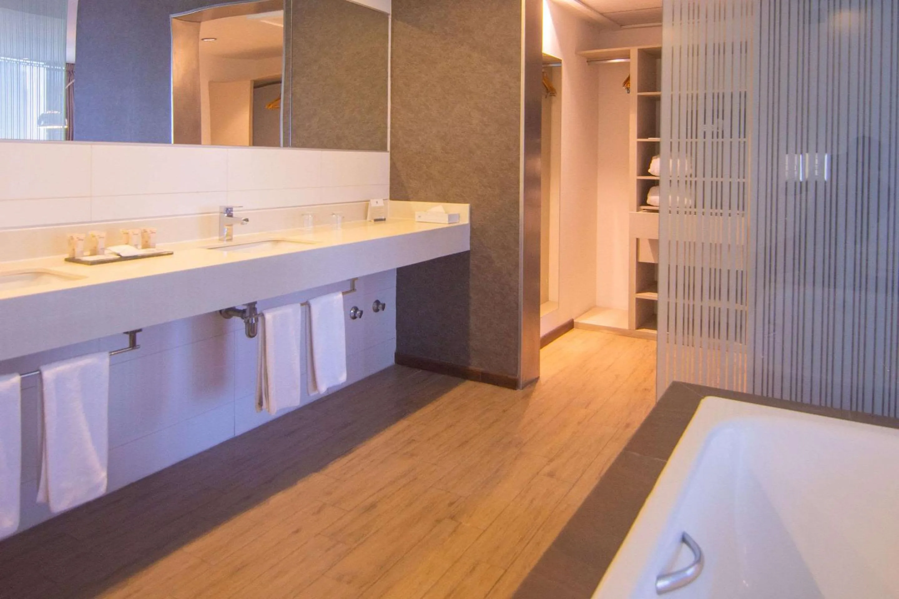 Bedroom in Radisson Blu Plaza El Bosque Santiago