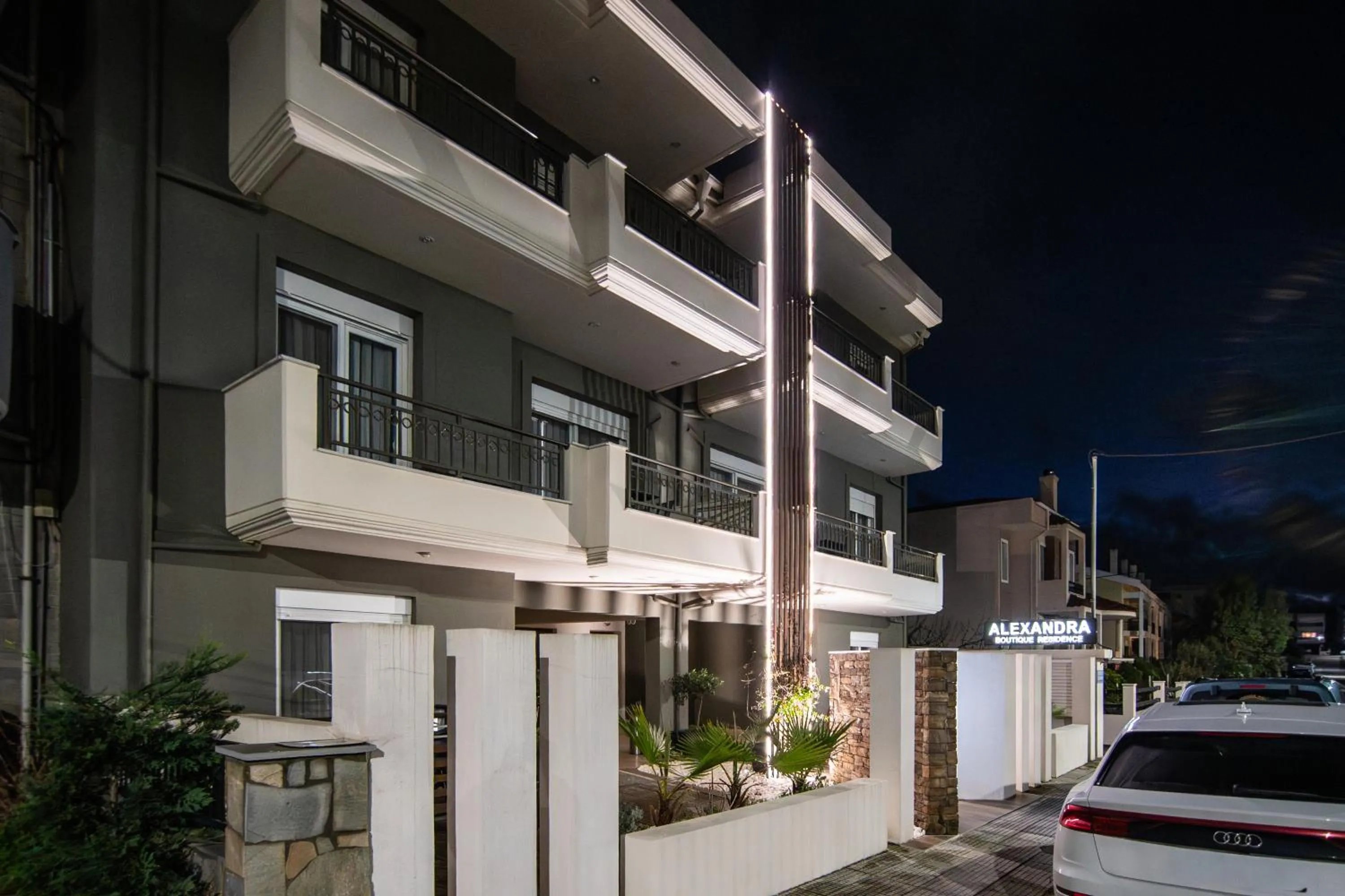 ALEXANDRA Boutique Residence Seaside